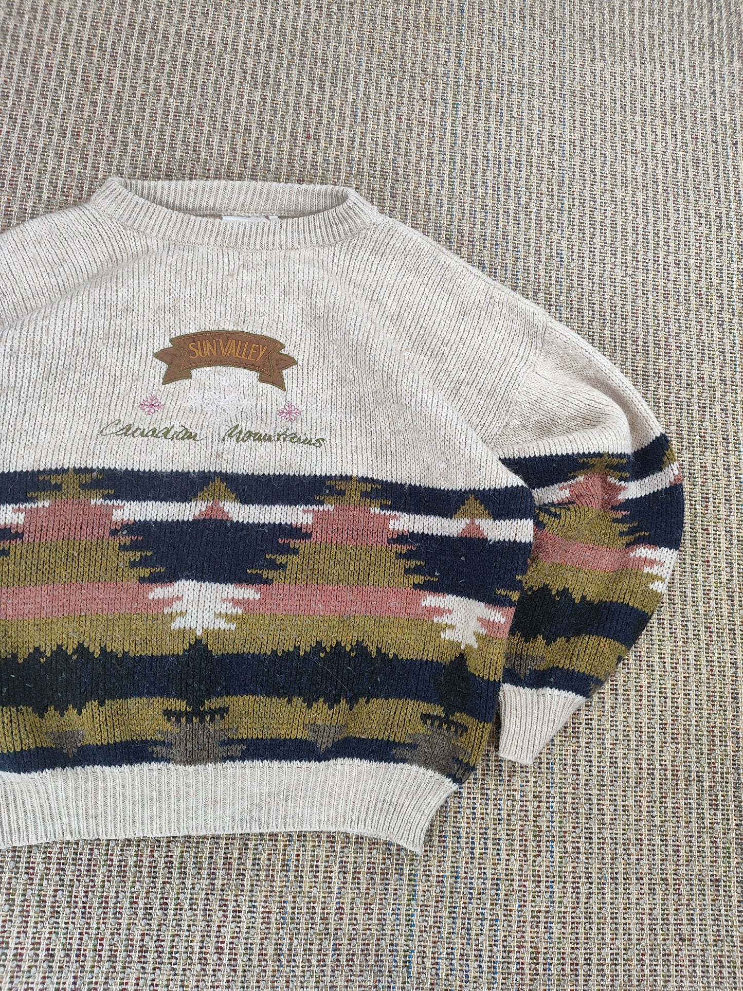 90S EMBROIDERED KNIT GRANDAD JUMPER (L)