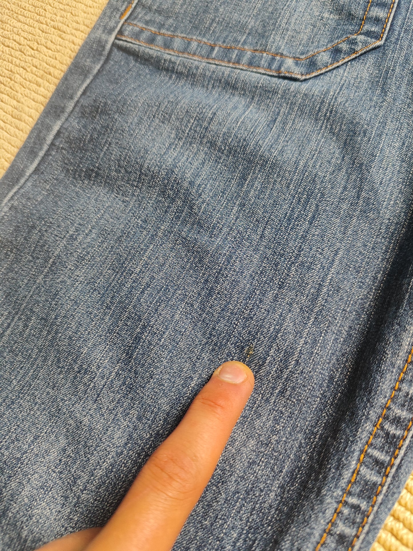 Y2K FLARED BLUE JEANS (W32 L30)