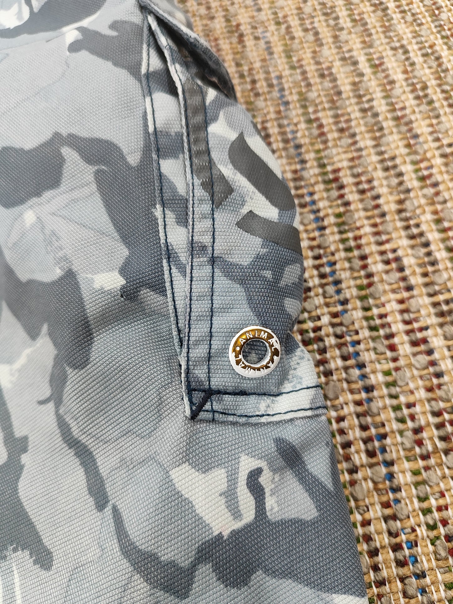 Y2K ANIMAL BOARD SHORTS (M)