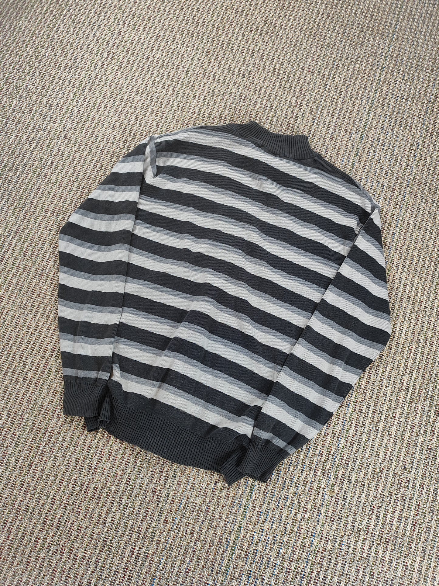 Y2K KNIT ZIP UP SWEATER (M)