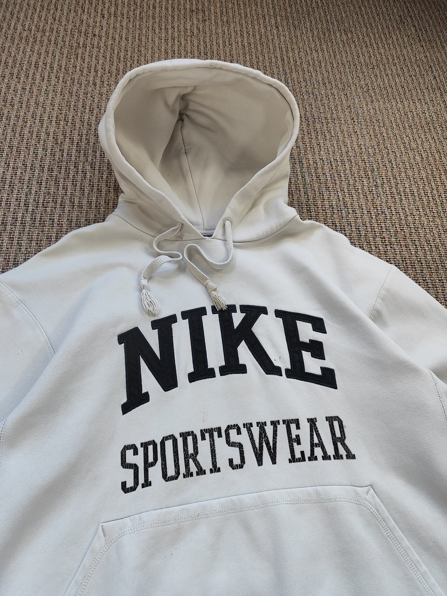 Y2K NIKE SPELLOUT HOODIE (XL)