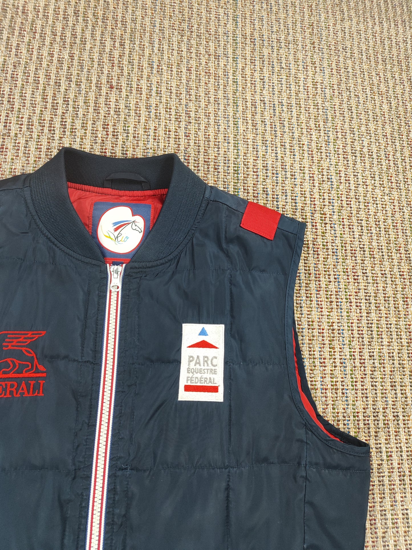 VINTAGE FRENCH PUFFER GILET (M)