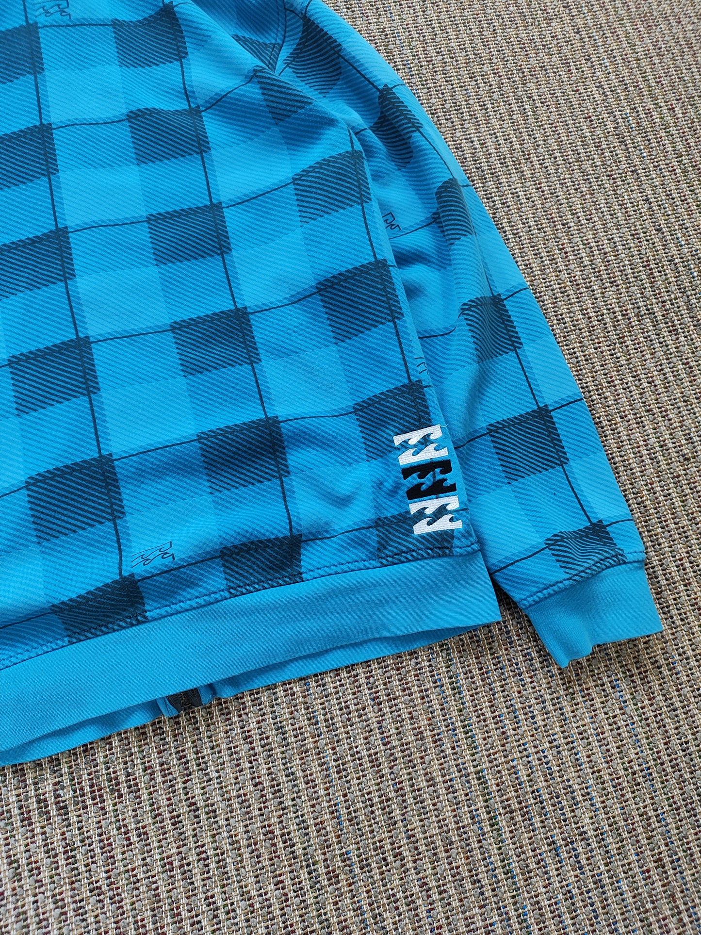 Y2K BILLABONG ZIP HOODIE (L)