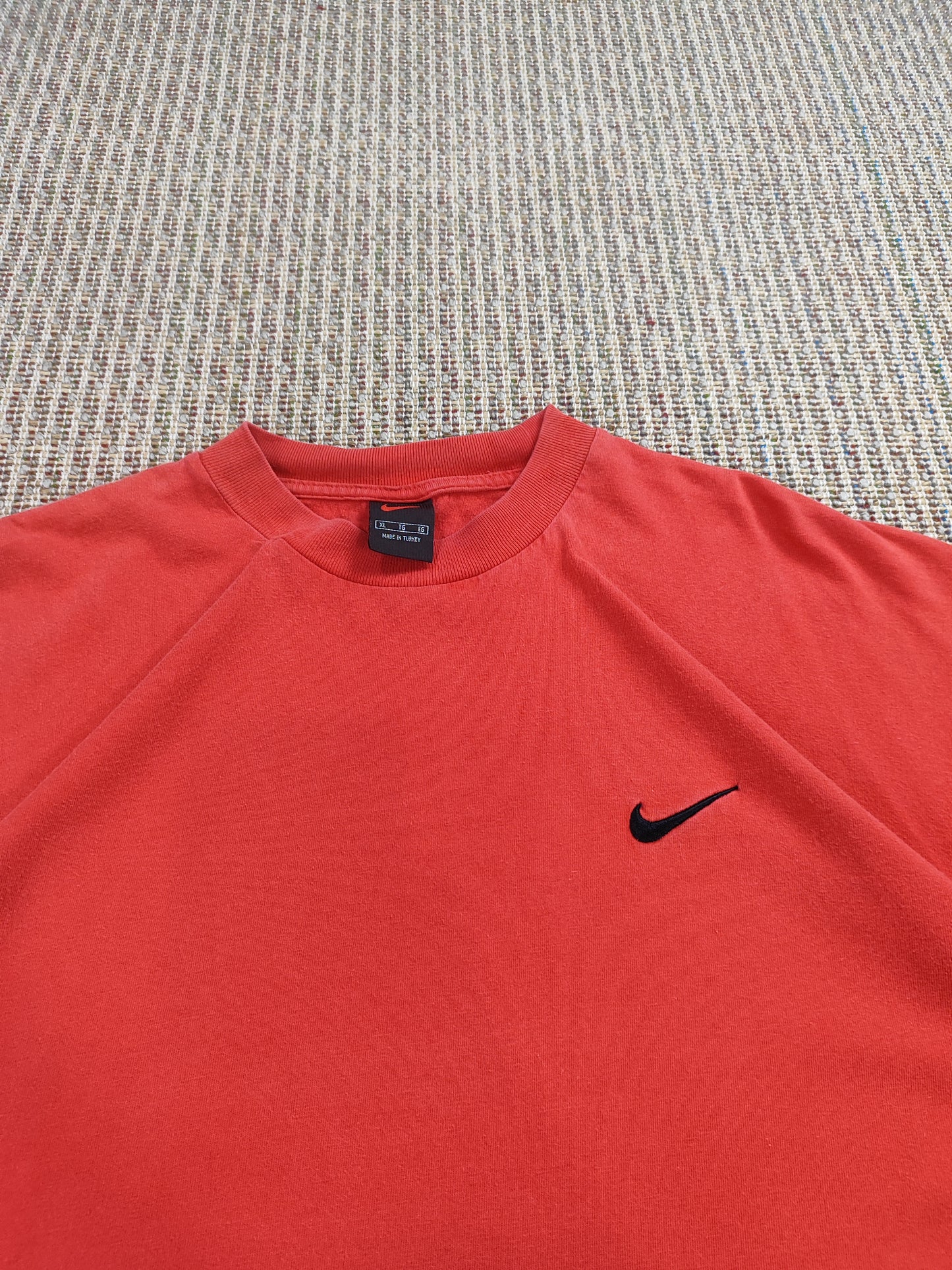 90S NIKE ESSENTIAL SWOOSH T-SHIRT (XL)
