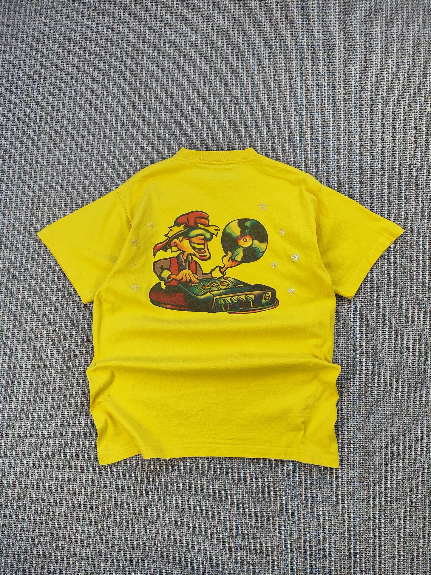 VINTAGE CARTOON GRAPHIC T-SHIRT (M)
