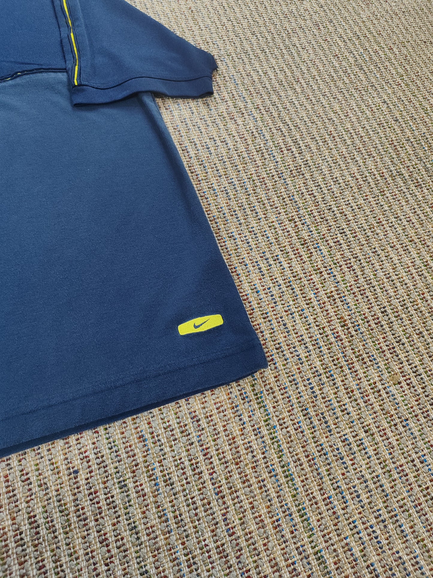 RARE 90S NIKE SPELLOUT TEE (L)