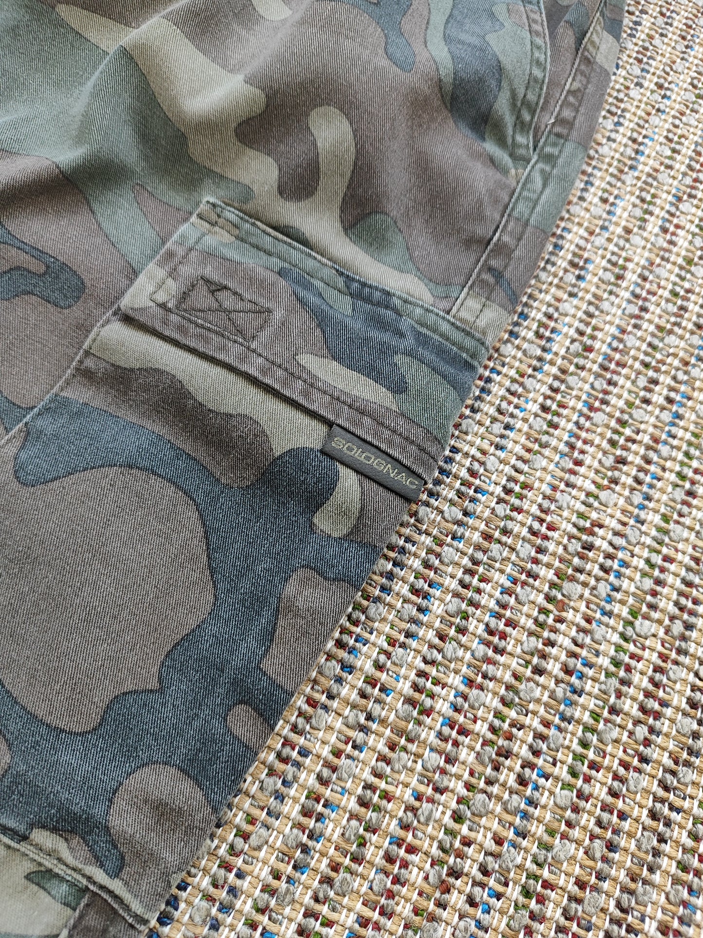 Y2K CAMO CARGO TROUSERS (W32 L31)
