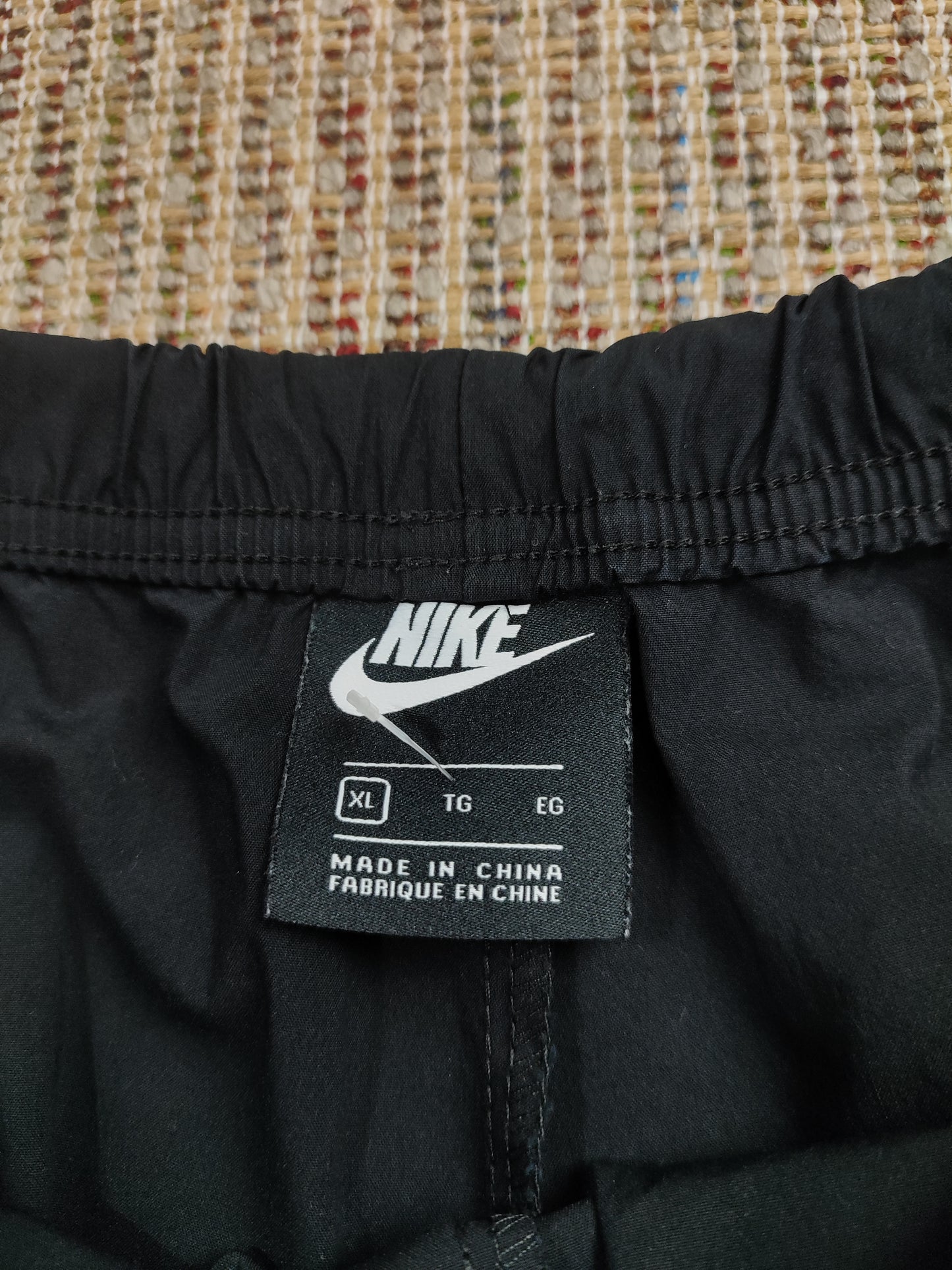 SUPER BAGGY NIKE SHELL TRACK PANTS (L)