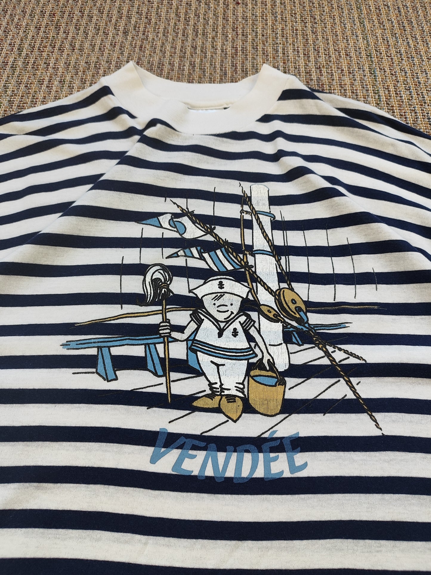 90S GRAPHIC SAILOR T-SHIRT (L)