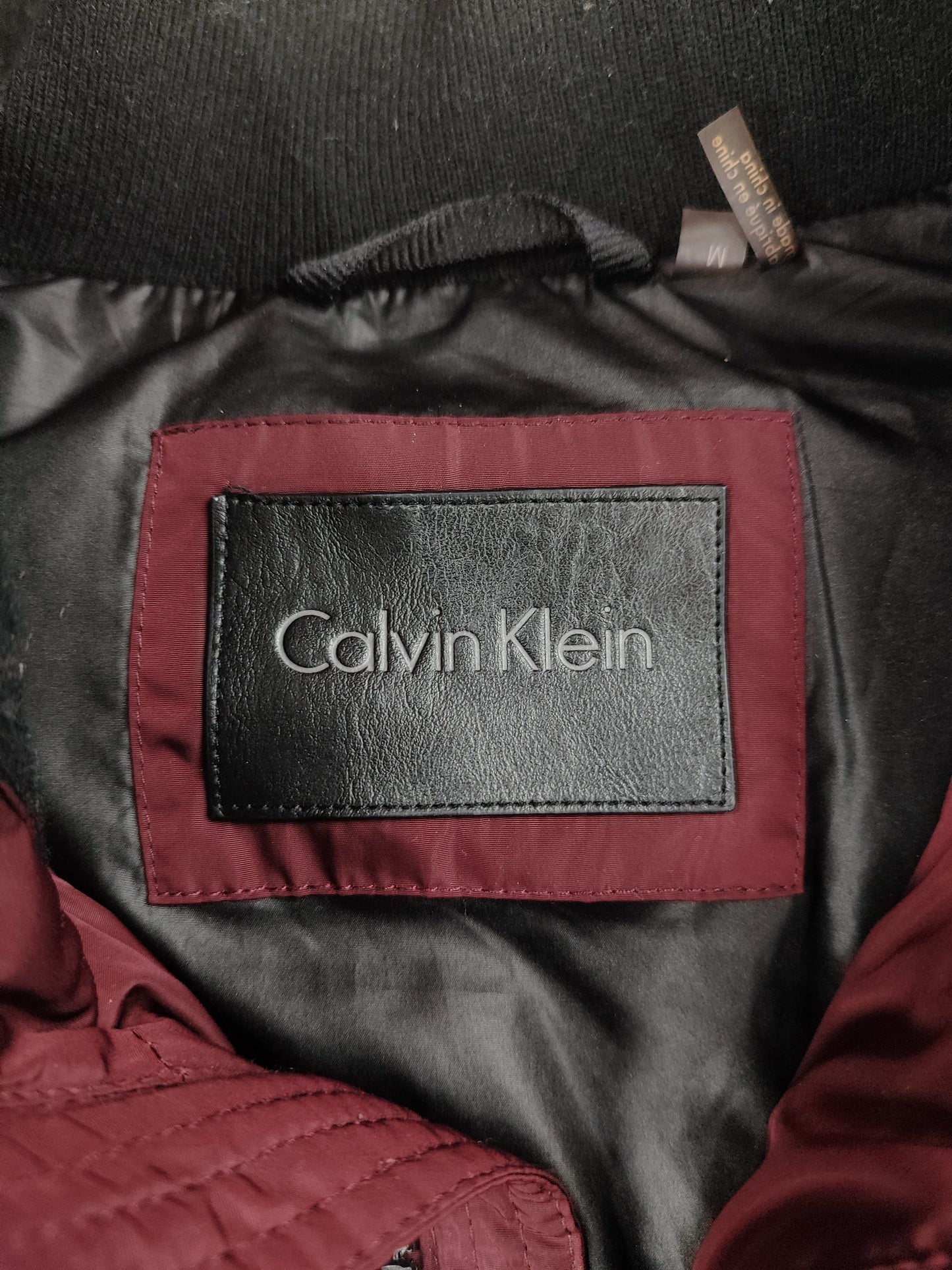 Y2K CALVIN KLEIN PUFFER JACKET (M)