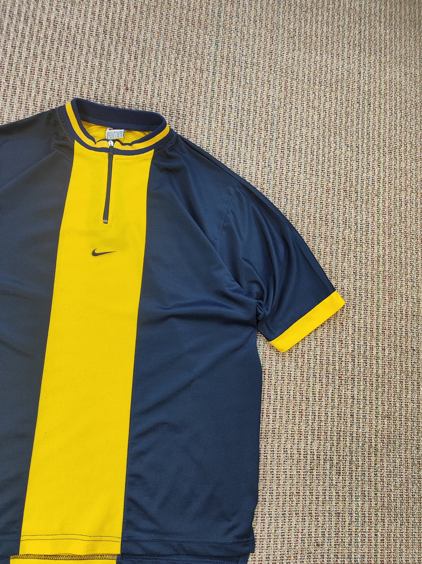 90S NIKE CENTRE SWOOSH TEE (XL)