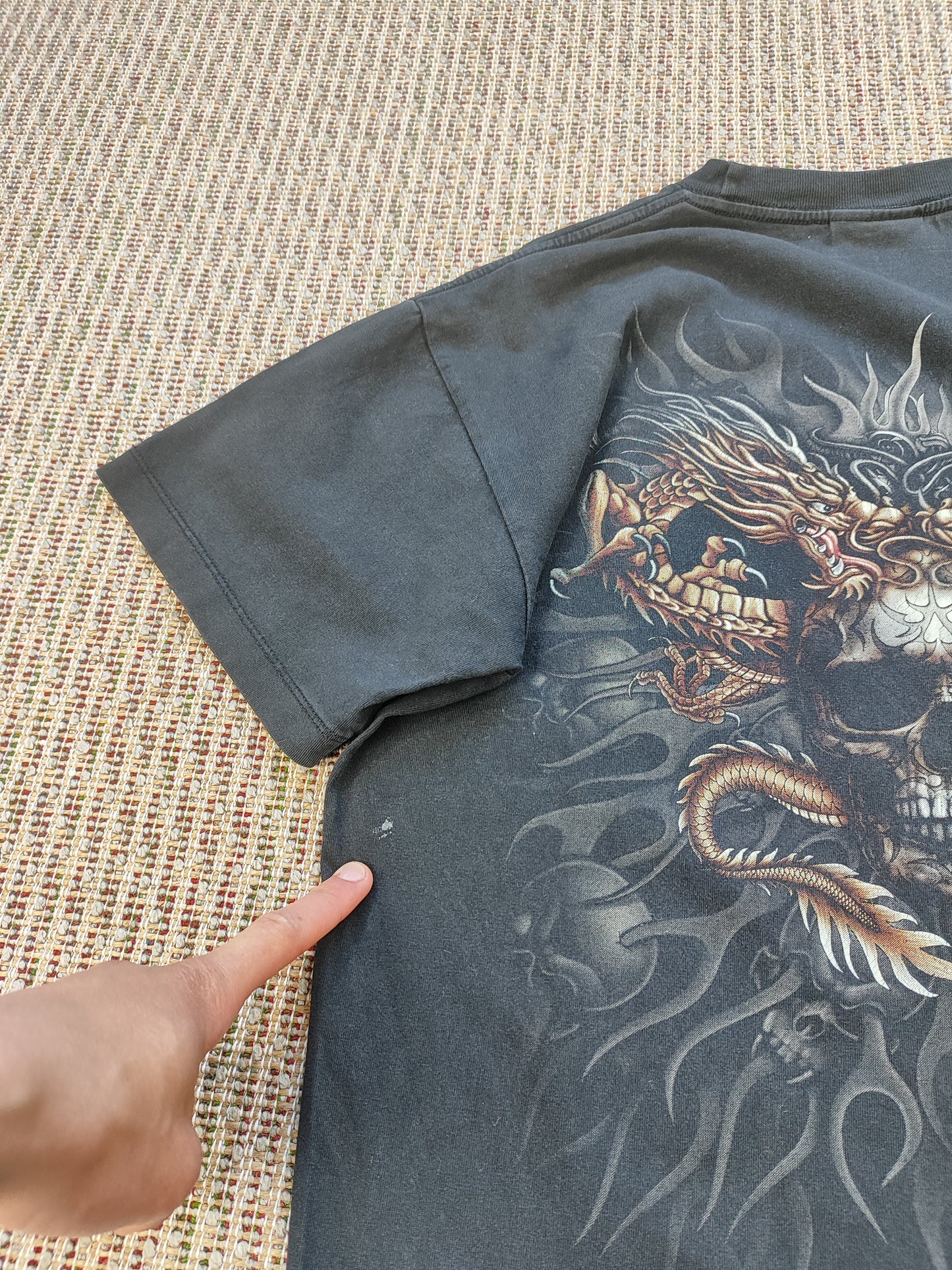 90S AFFLICTION STYLE GRUNGE TEE (L)