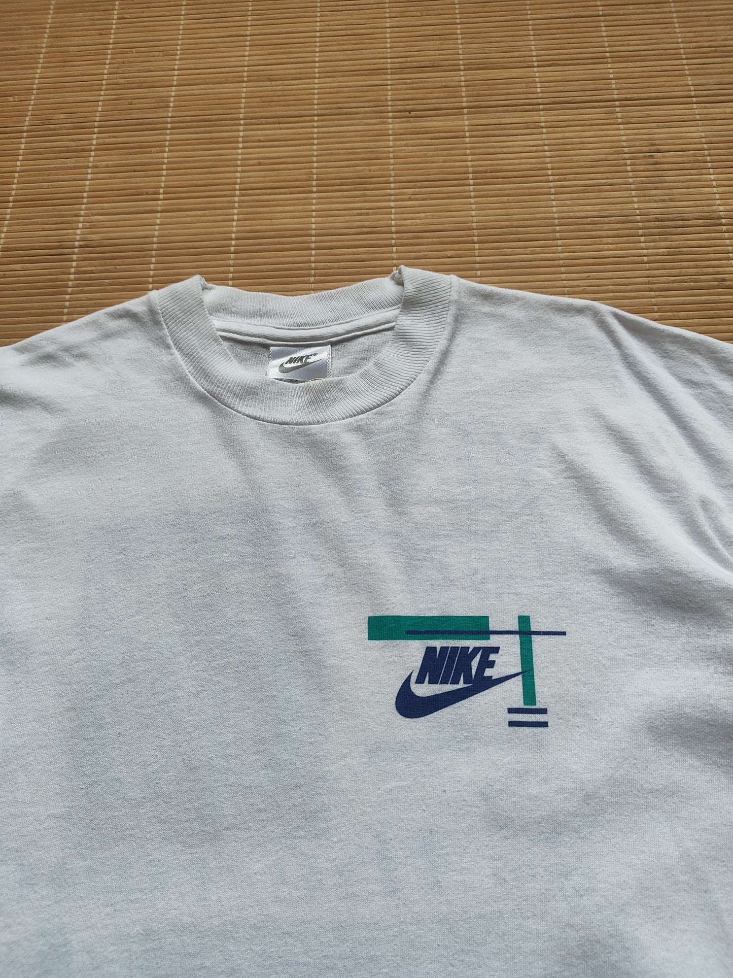 90S NIKE GRAPHIC TEE (S)