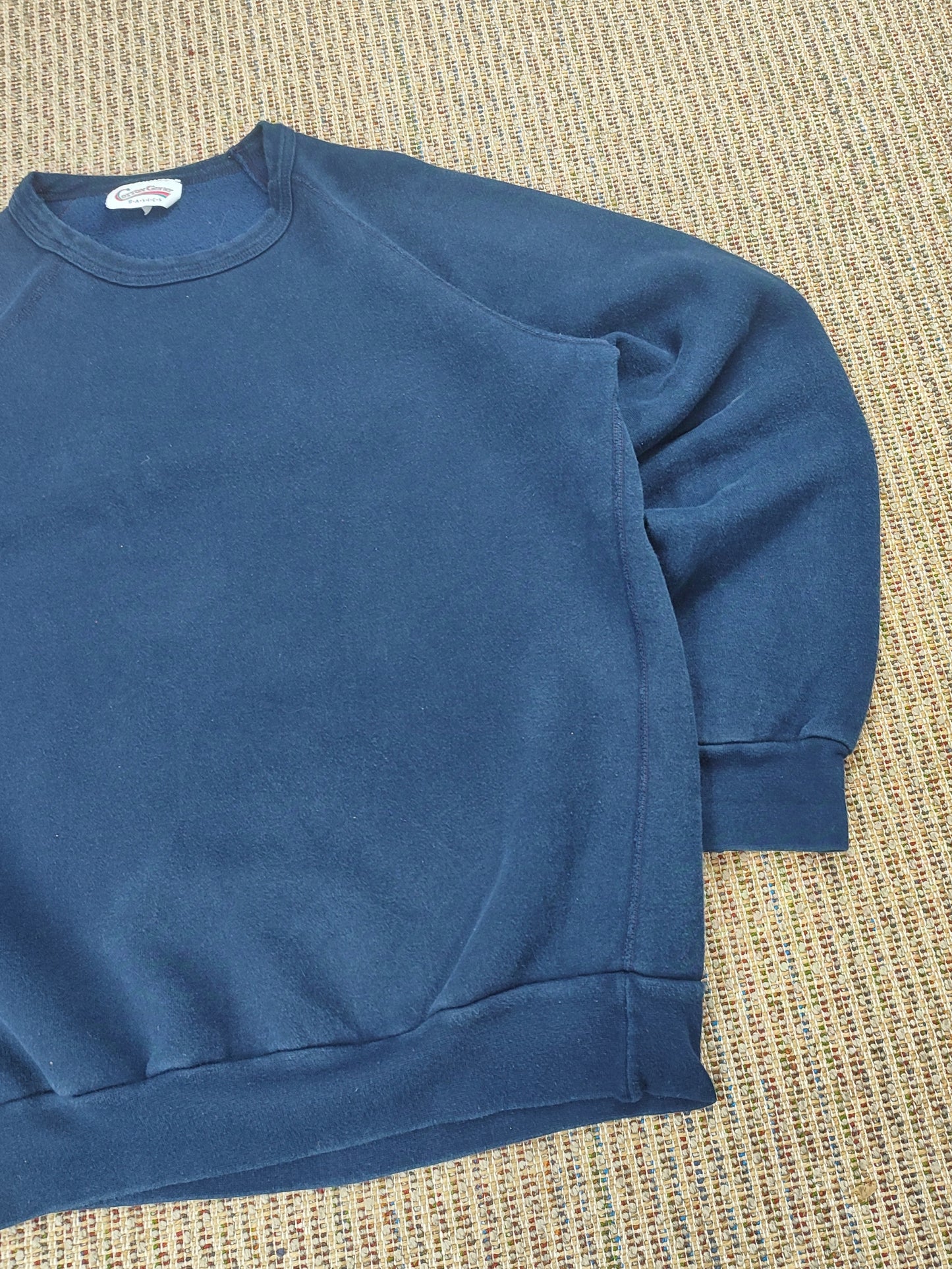 VINTAGE 90S BLANK SWEATSHIRT (M)