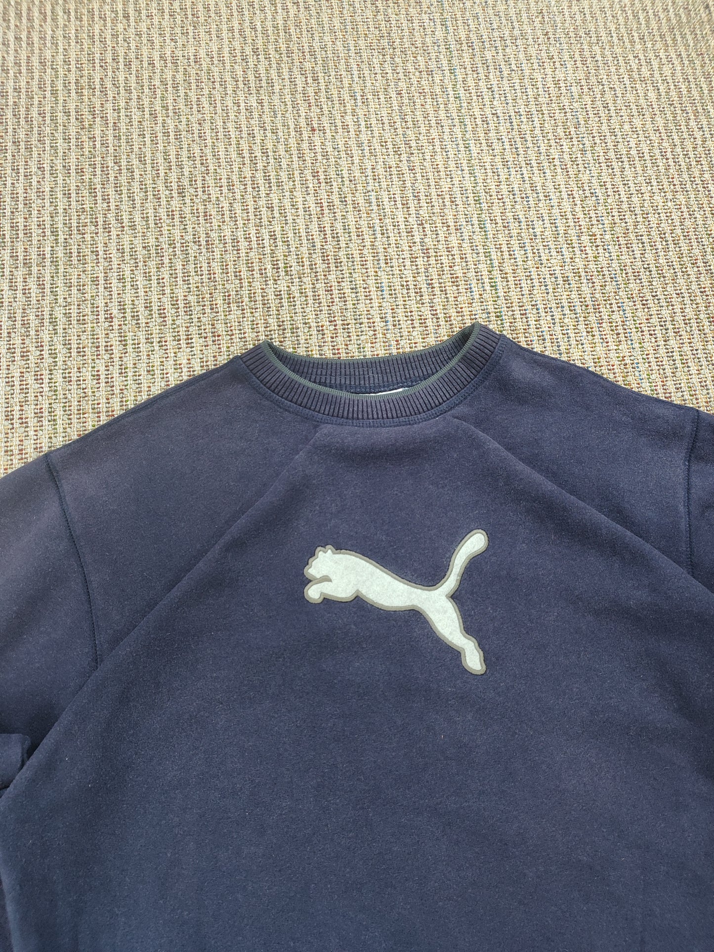 90S EMBROIDERED PUMA SWEATSHIRT (L)