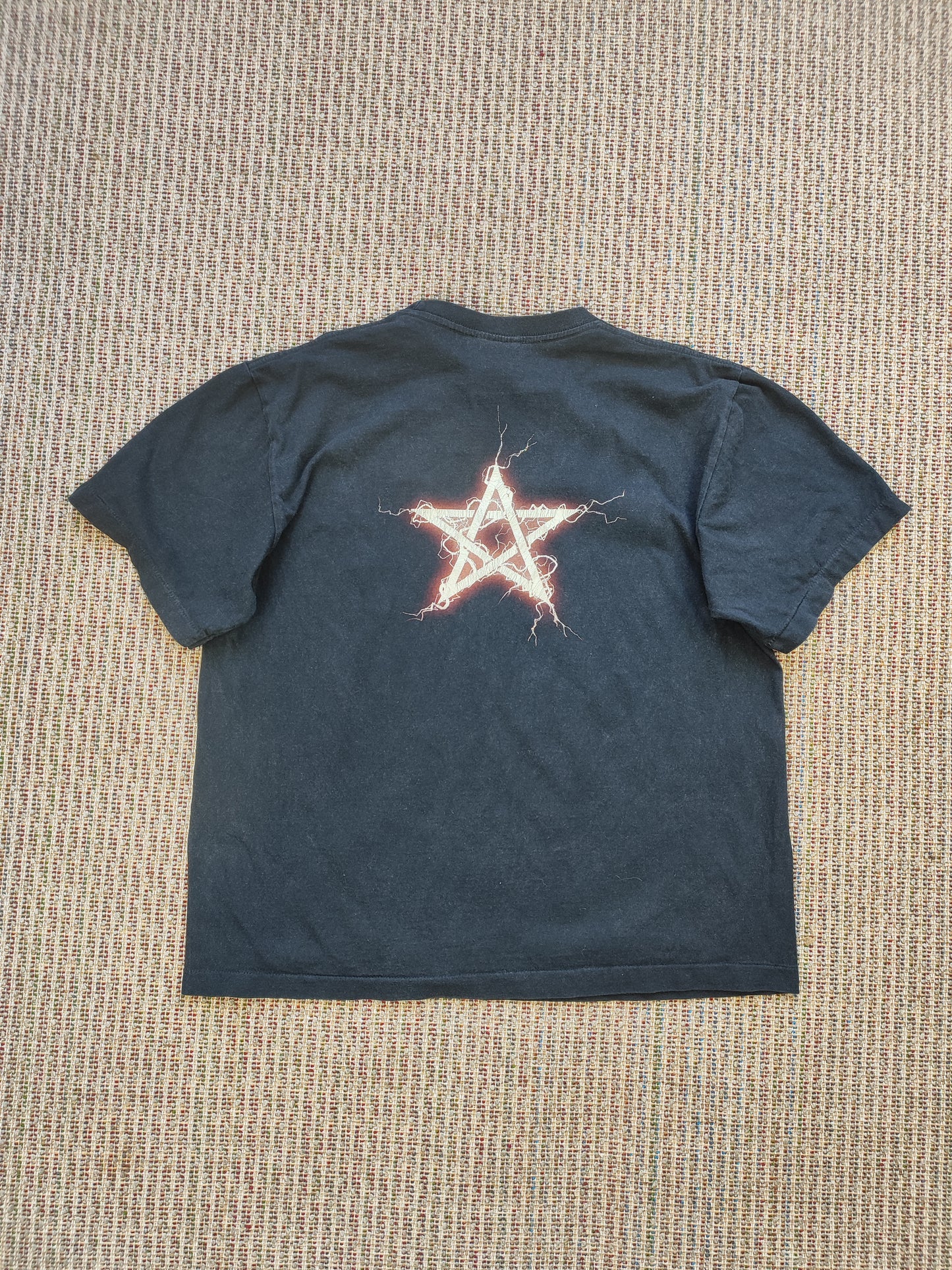 SINGLE STITCH SKELETON GRAPHIC TEE (L)