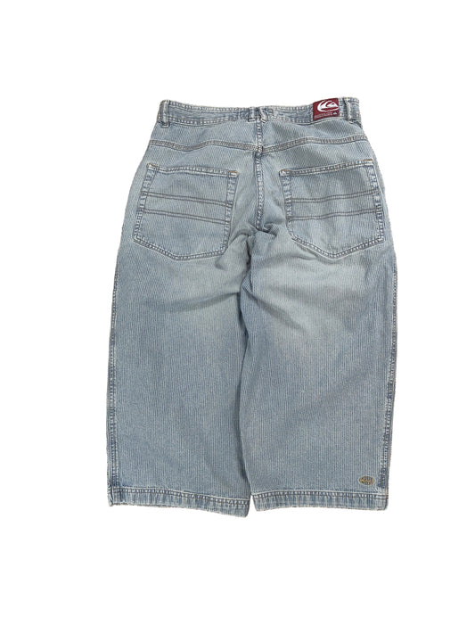 Y2K QUIKSILVER LONG SHORTS (W30)