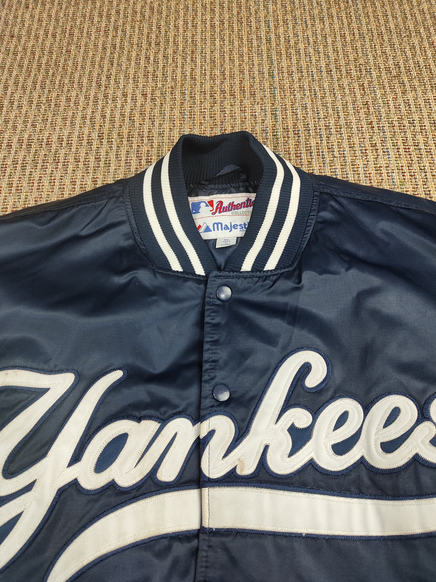 RARE VINTAGE 90S YANKEES SATIN JACKET (L)