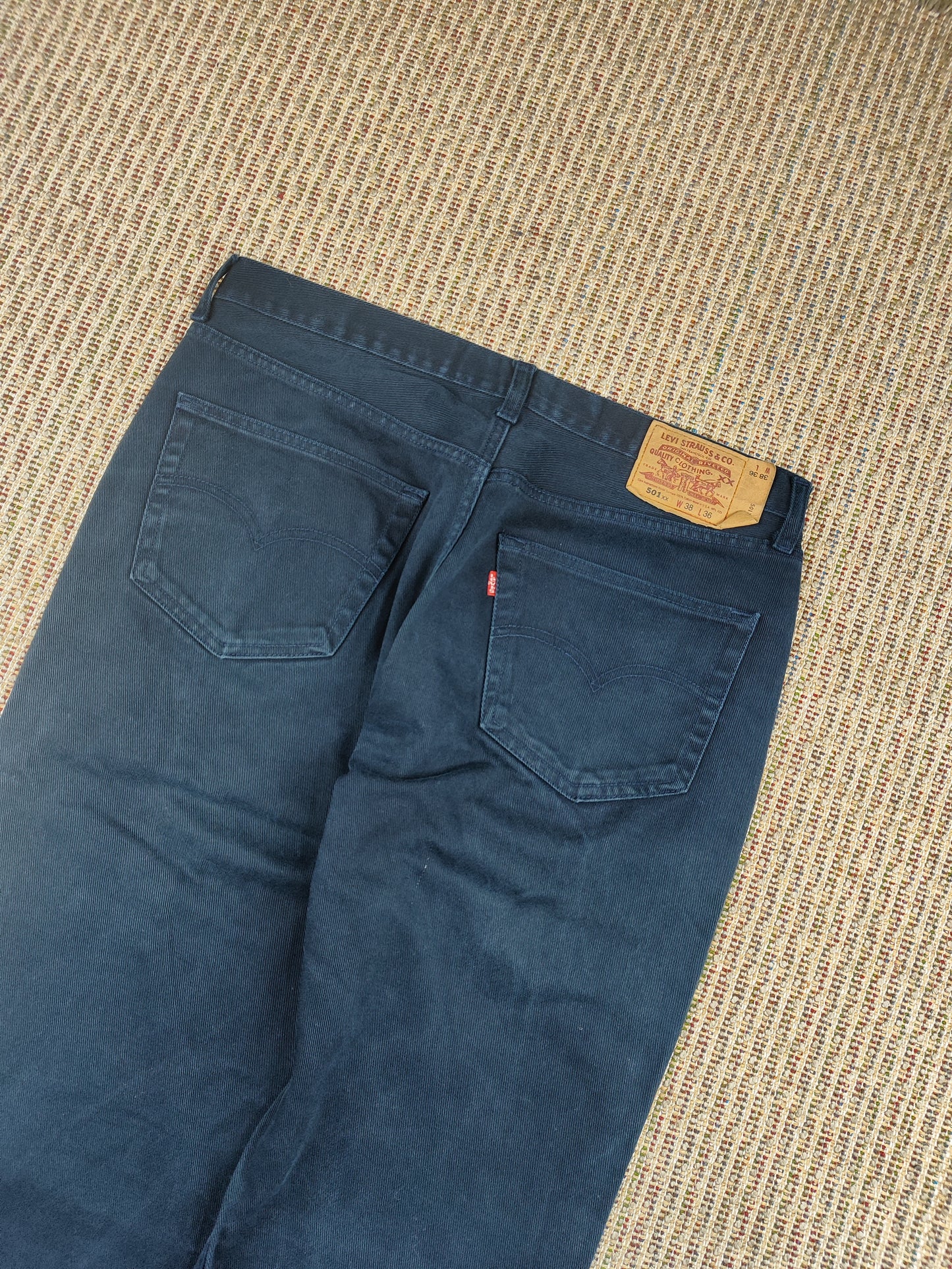 VINTAGE LEVIS 501 (W37)