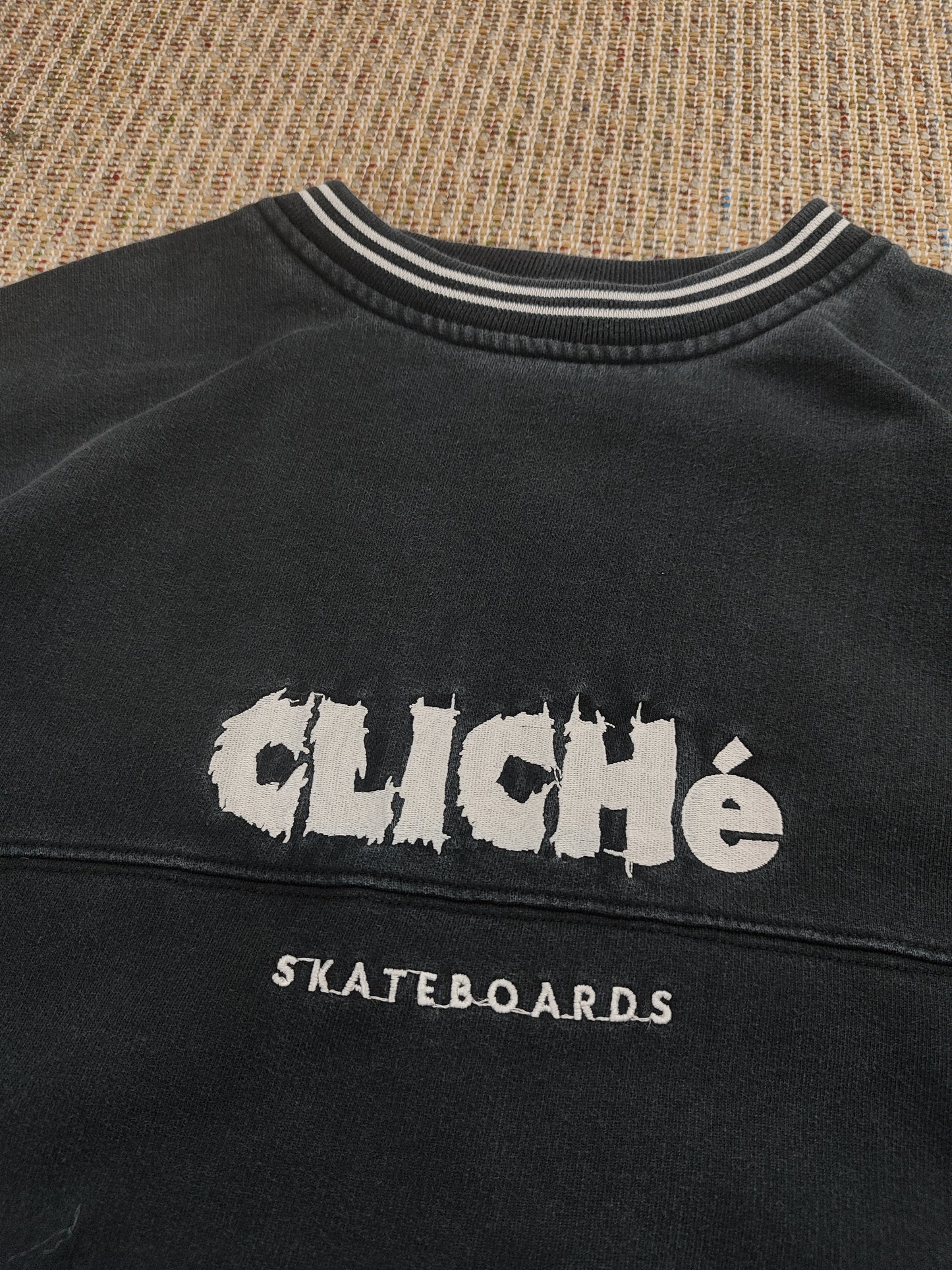 VINTAGE CLICHE SKATEBOARDS SWEATSHIRT (XL)