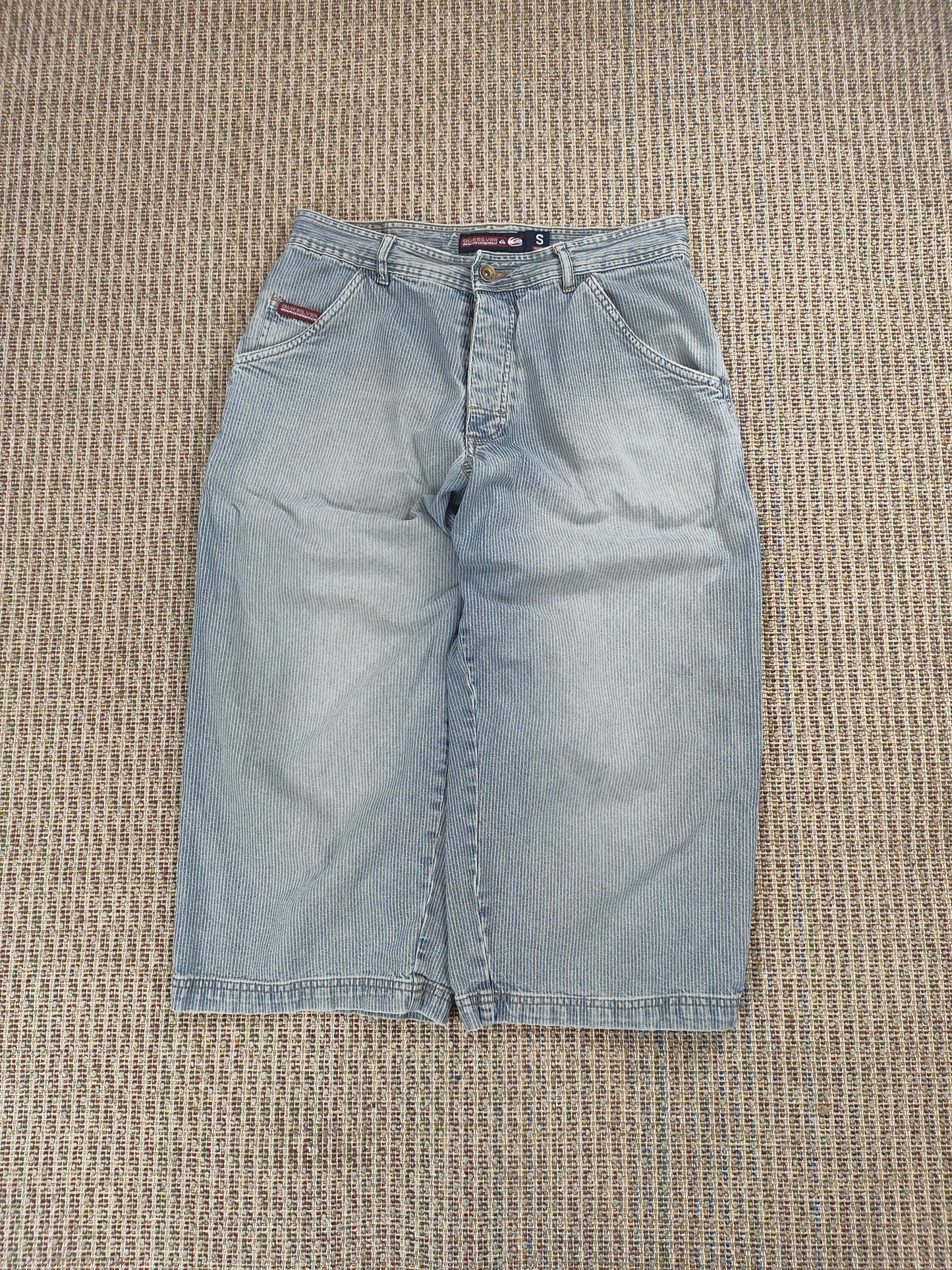 Y2K QUIKSILVER LONG SHORTS (W30)