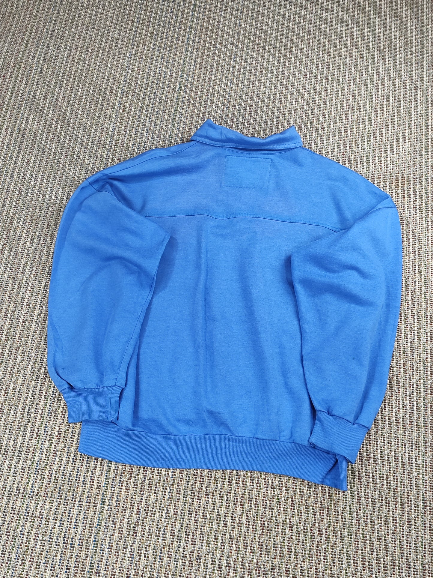 VINTAGE COLLARED ESSENTIAL SWEATSHIRT (L)