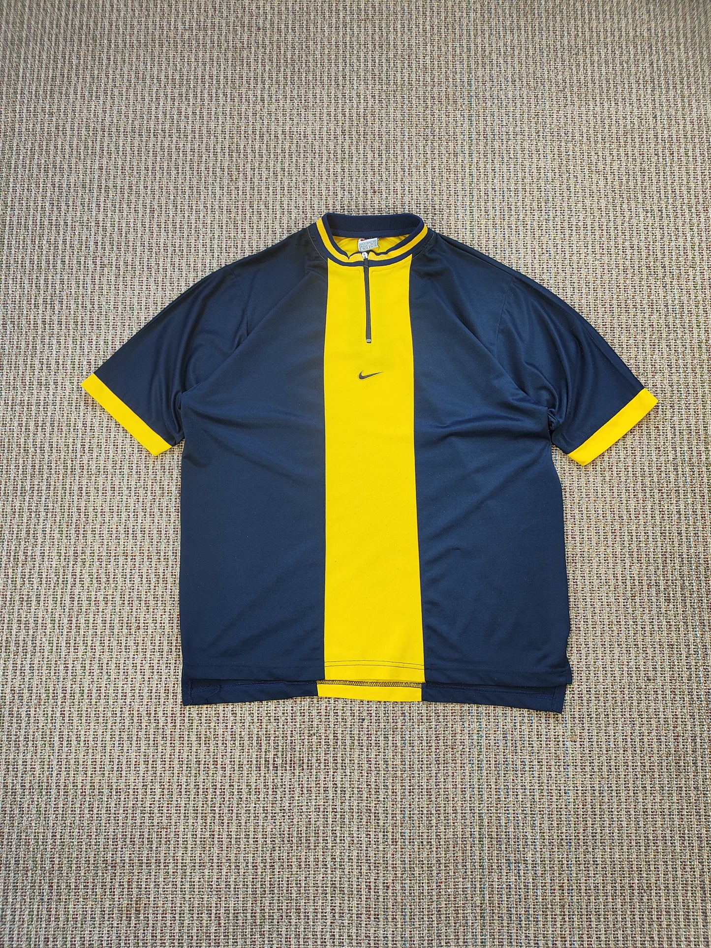 90S NIKE CENTRE SWOOSH TEE (XL)