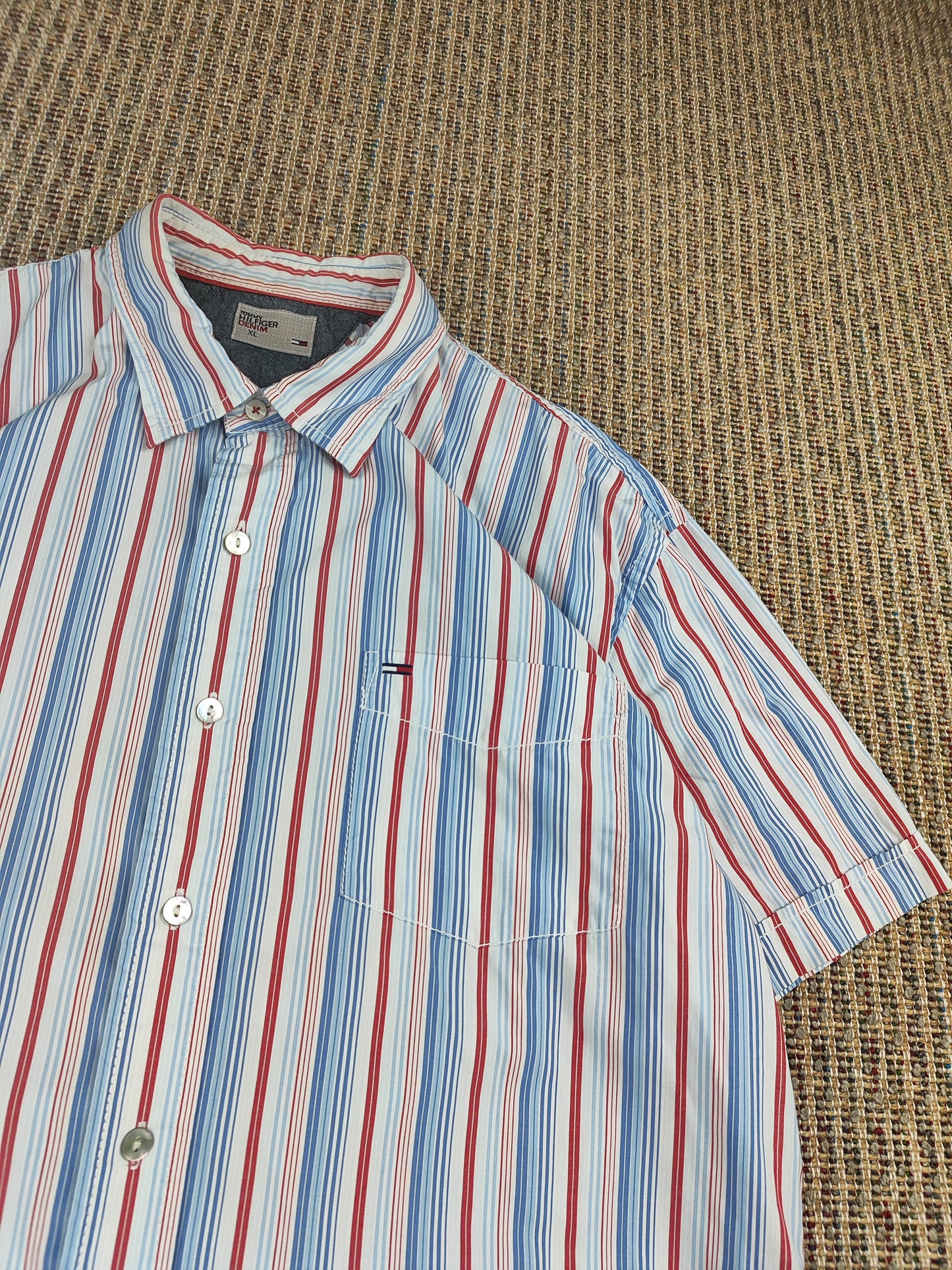 TOMMY HILFIGER STRIPE SHIRT (L)