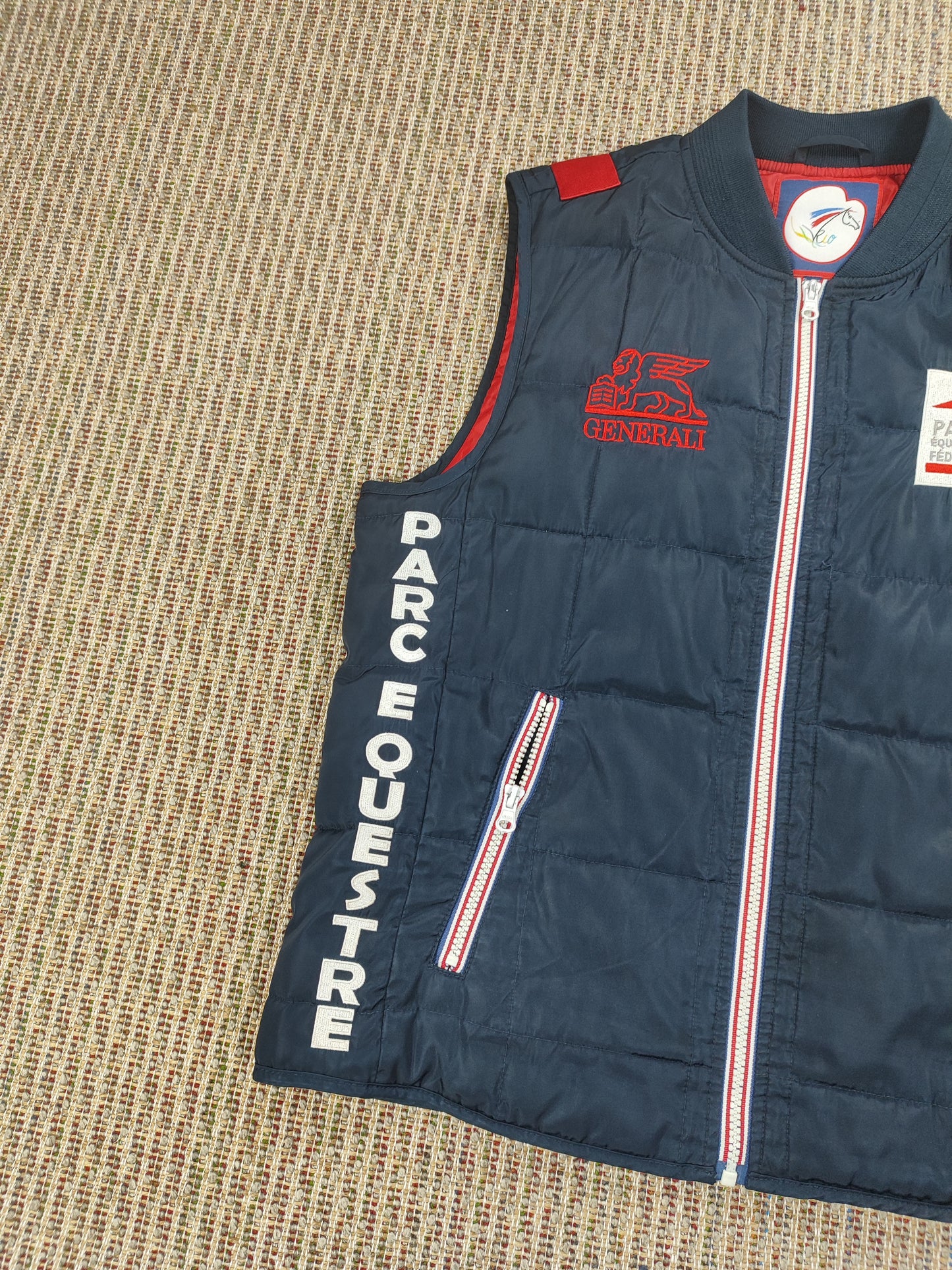 VINTAGE FRENCH PUFFER GILET (M)
