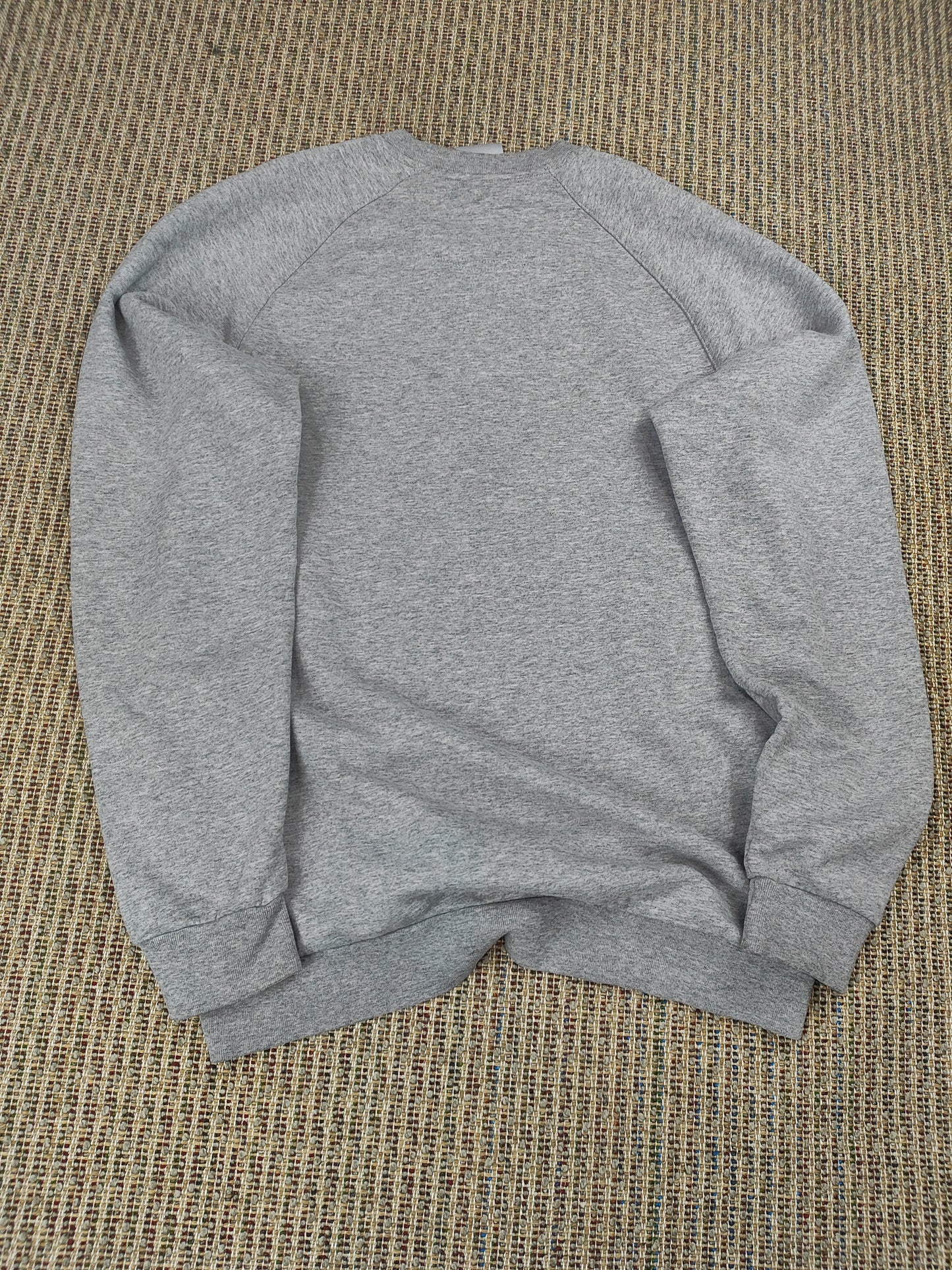 VINTAGE ADIDAS ESSENTIAL SWEATSHIRT (M)