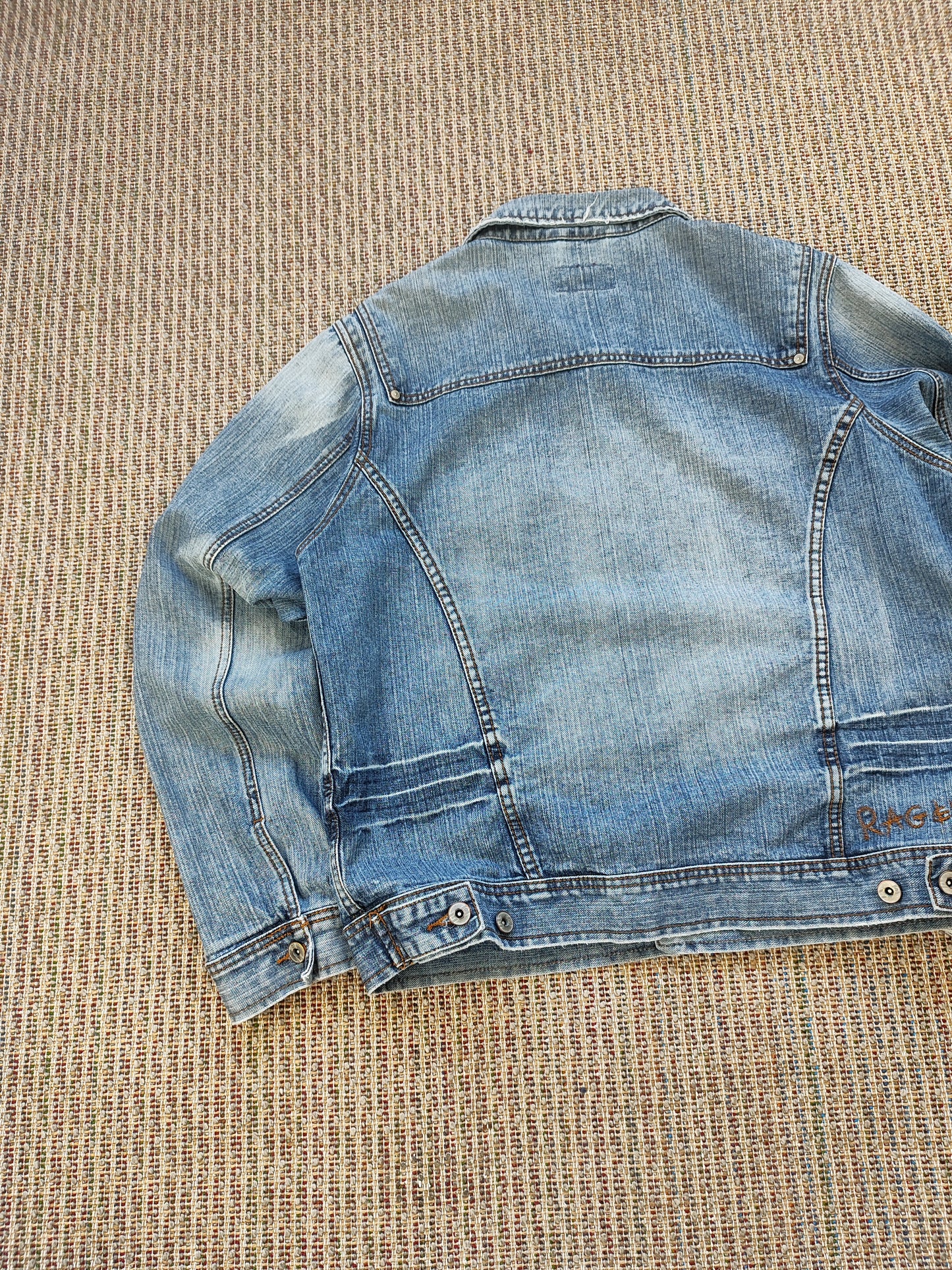 Y2K DENIM JACKET (M)