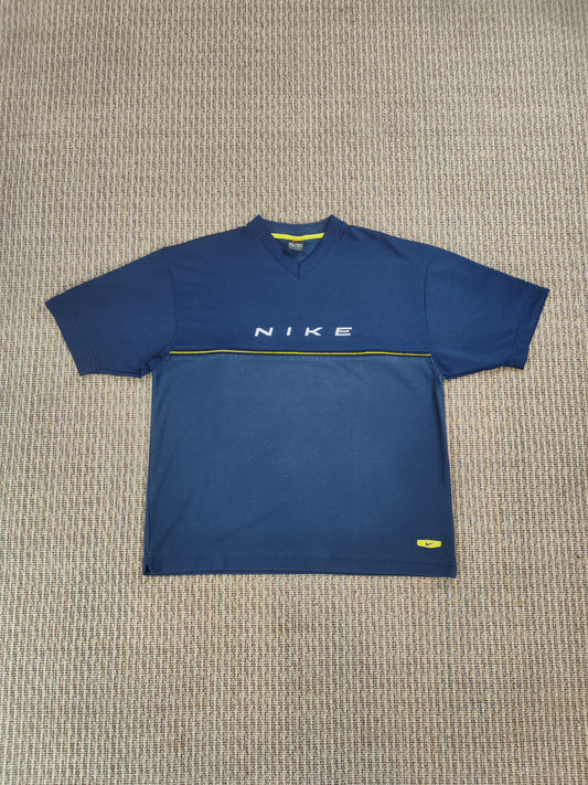 RARE 90S NIKE SPELLOUT TEE (L)