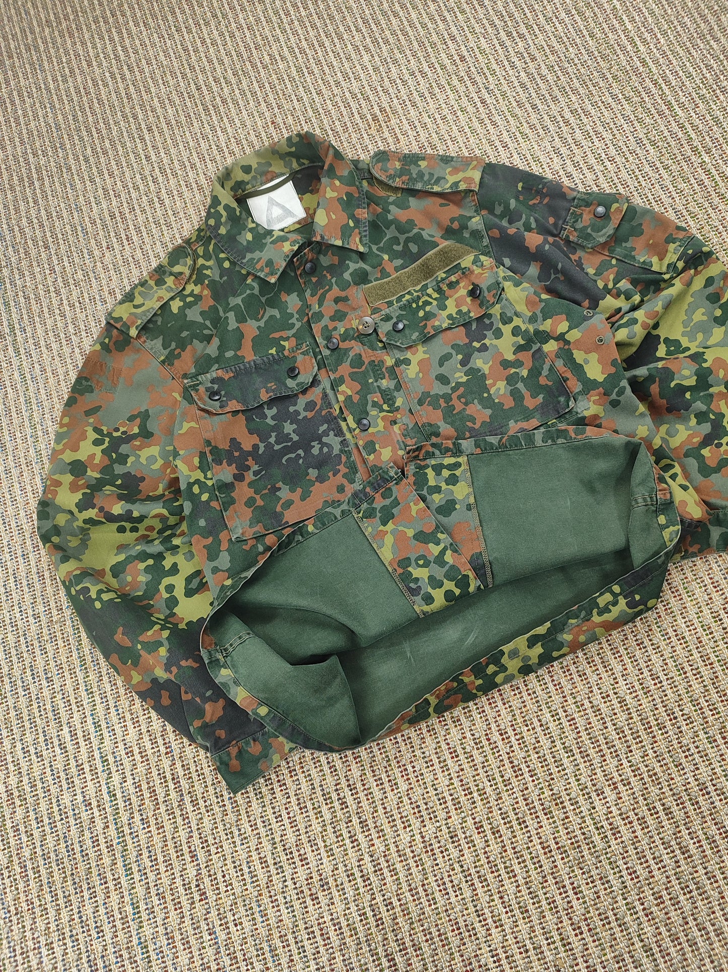 VINTAGE GERMAN ARMY FLECKTARN LIGHT JACKET (M)