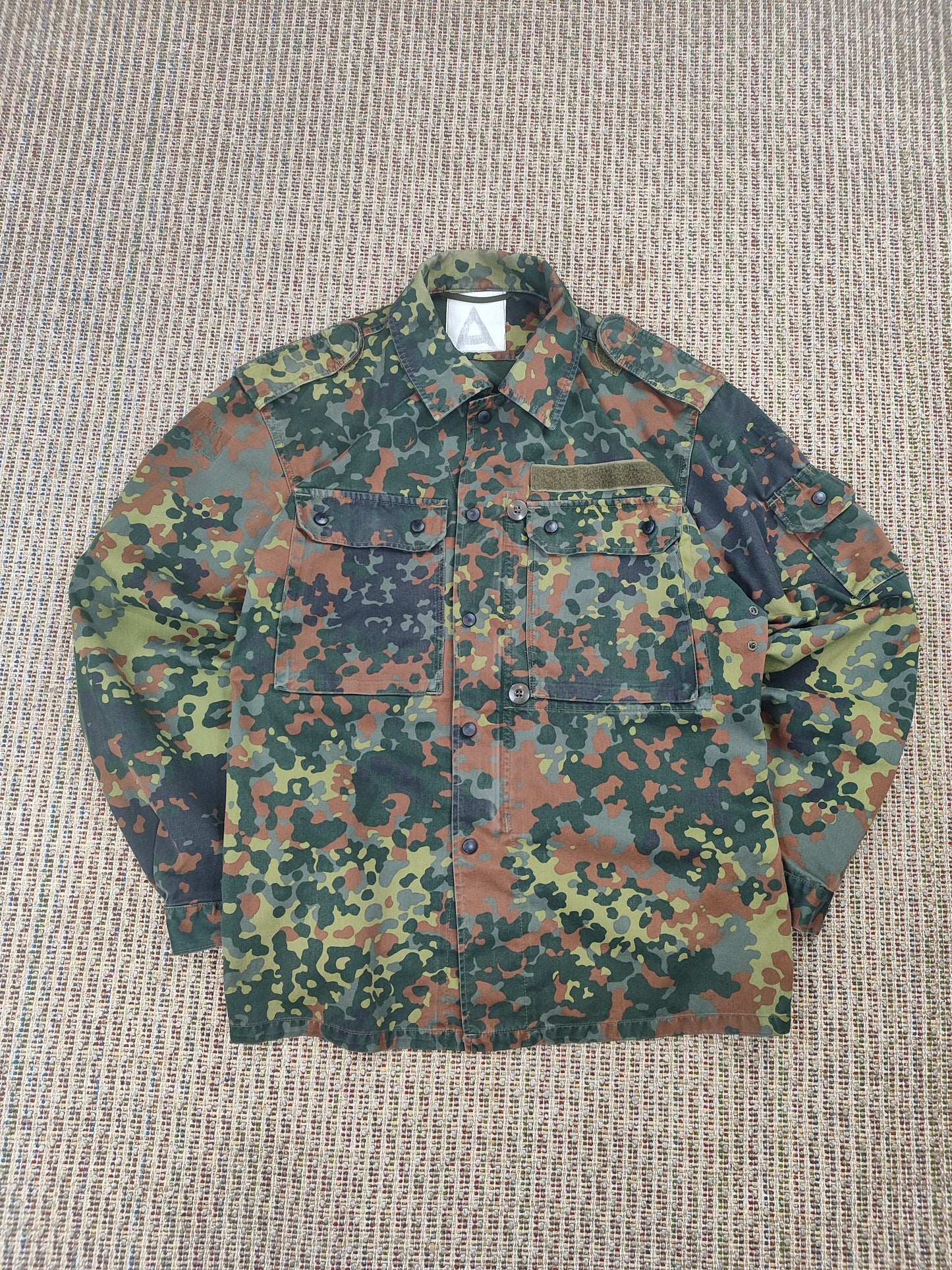 VINTAGE GERMAN ARMY FLECKTARN LIGHT JACKET (M)