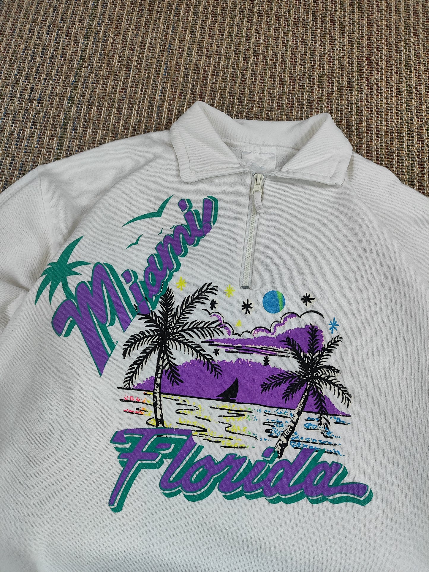 VINTAGE MIAMI GRAPHIC SWEATSHIRT COLLARED (S)