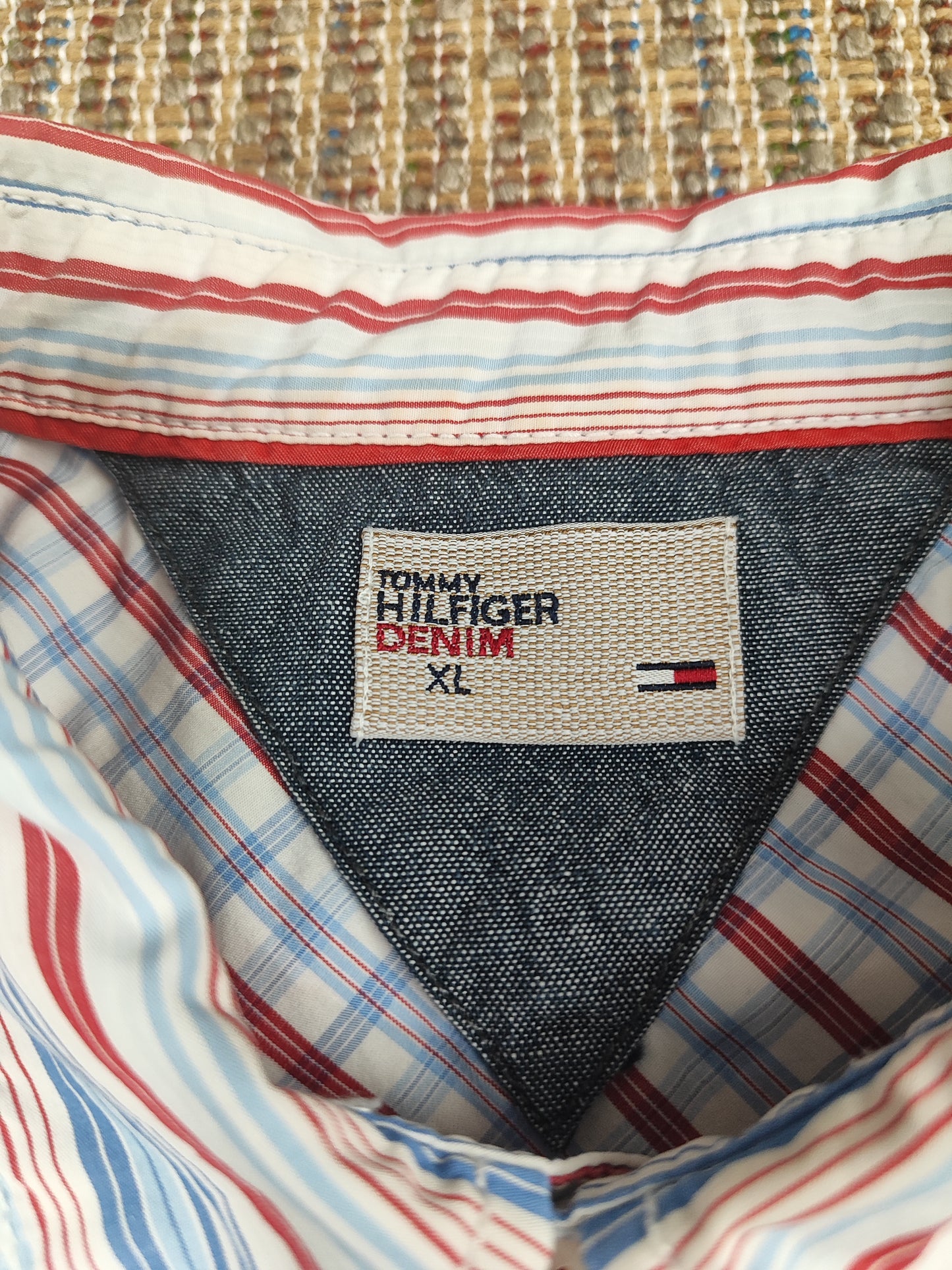 TOMMY HILFIGER STRIPE SHIRT (L)