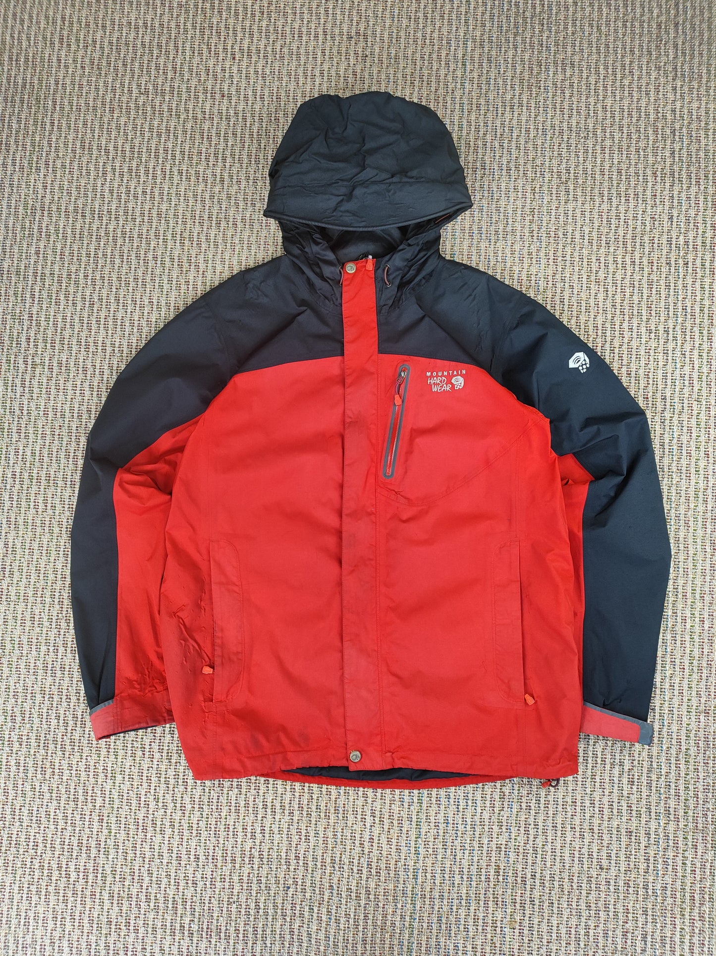 VINTAGE MOUNTAIN HARDWEAR JACKET (L)