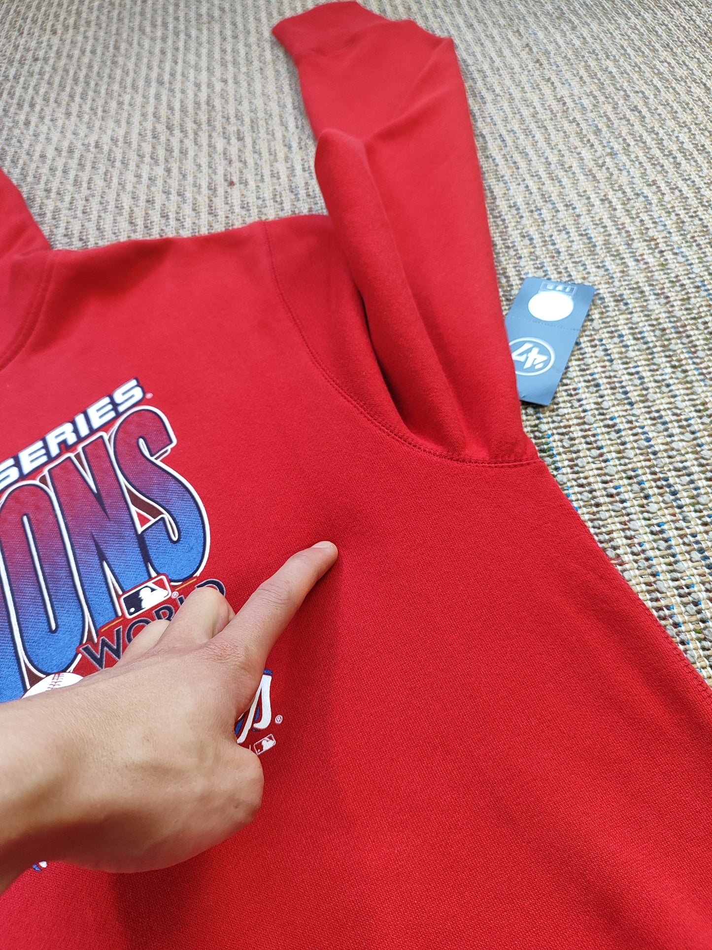 MLB CHAMPIONS HOODIE BNWT (L)