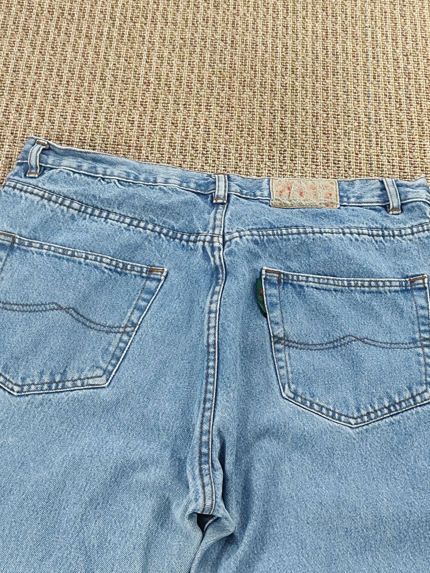 90S CLASSIC LOOSE FIT JEANS (W36 L28)