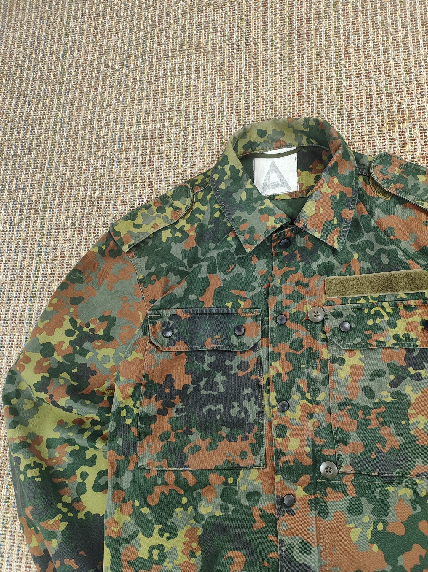 VINTAGE GERMAN ARMY FLECKTARN LIGHT JACKET (M)