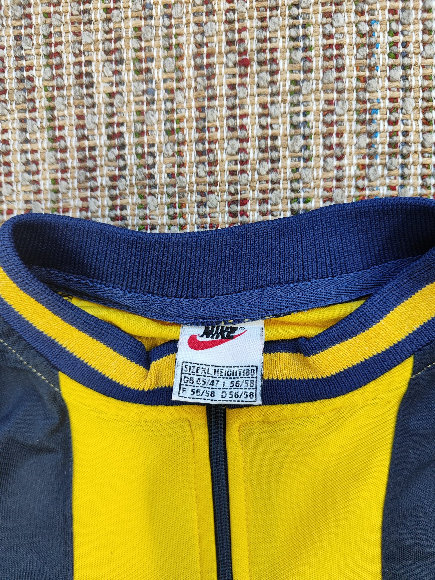 90S NIKE CENTRE SWOOSH TEE (XL)