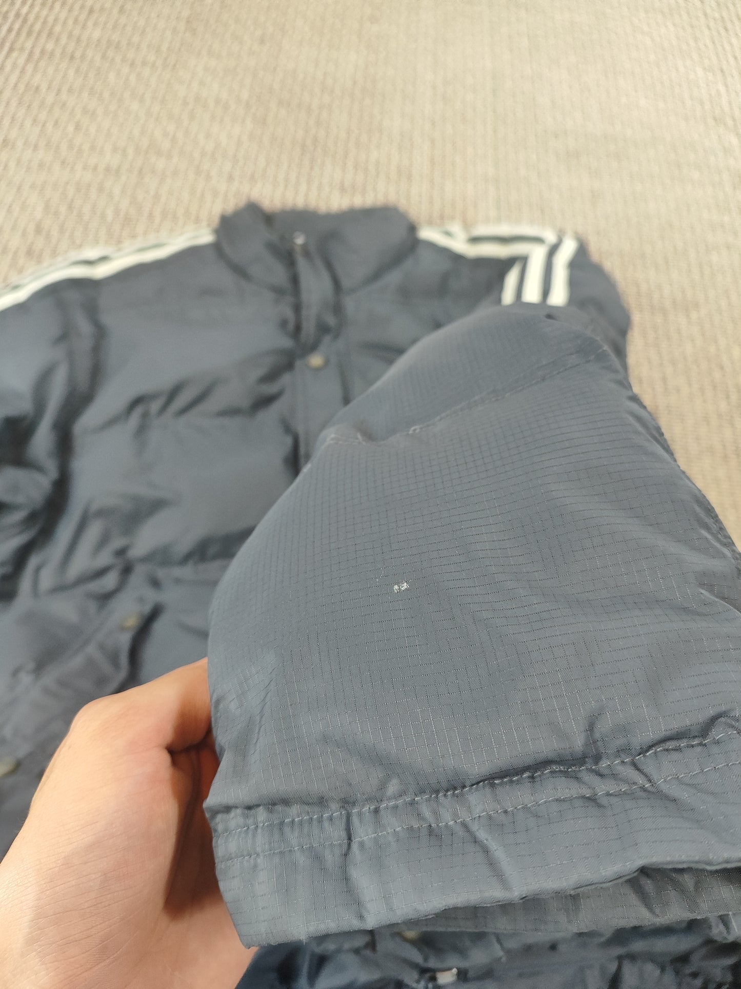 Y2K ADIDAS PUFFER JACKET (L)