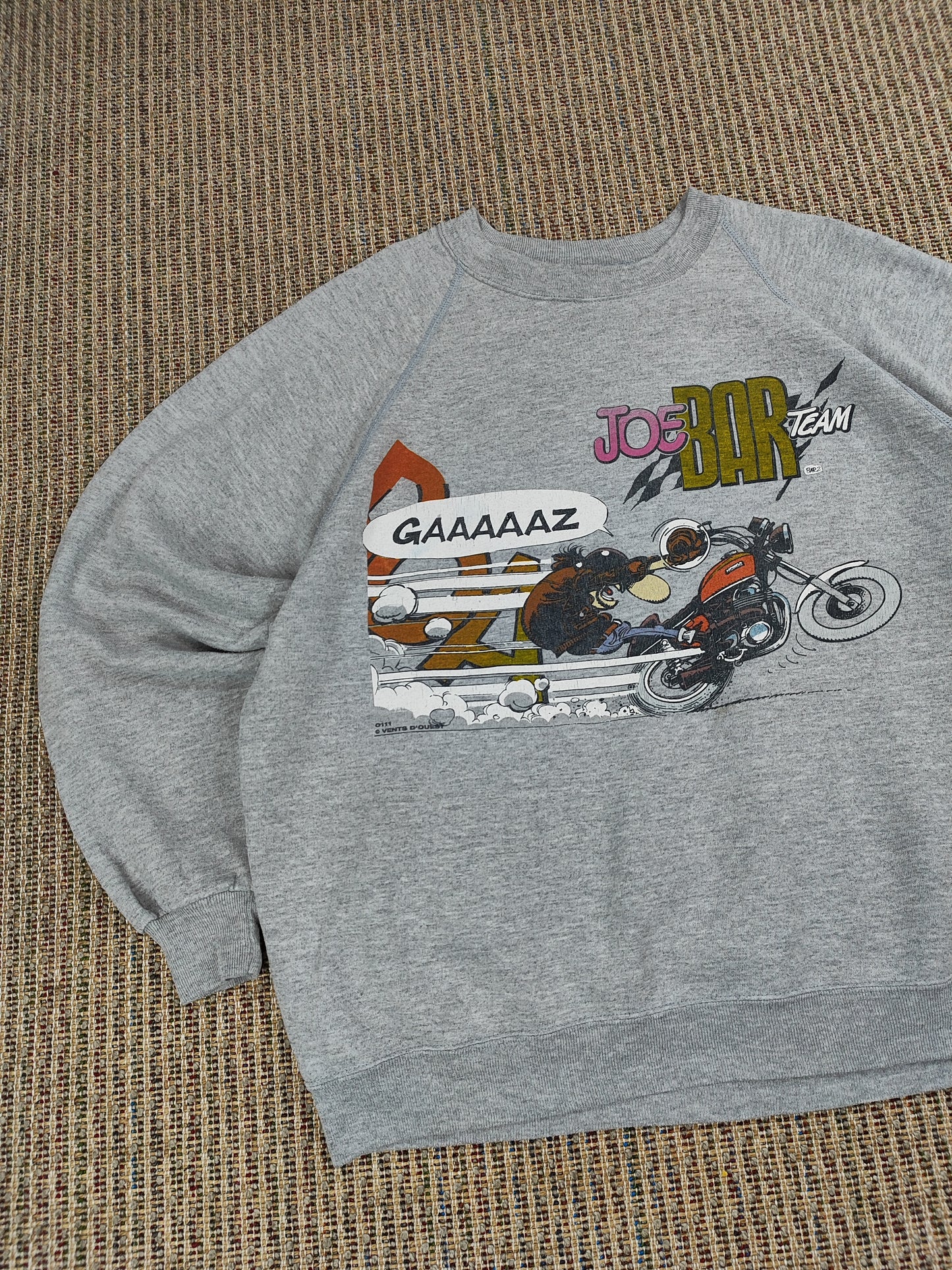 VINTAGE GRAPHIC BIKER SWEATSHIRT (XL)