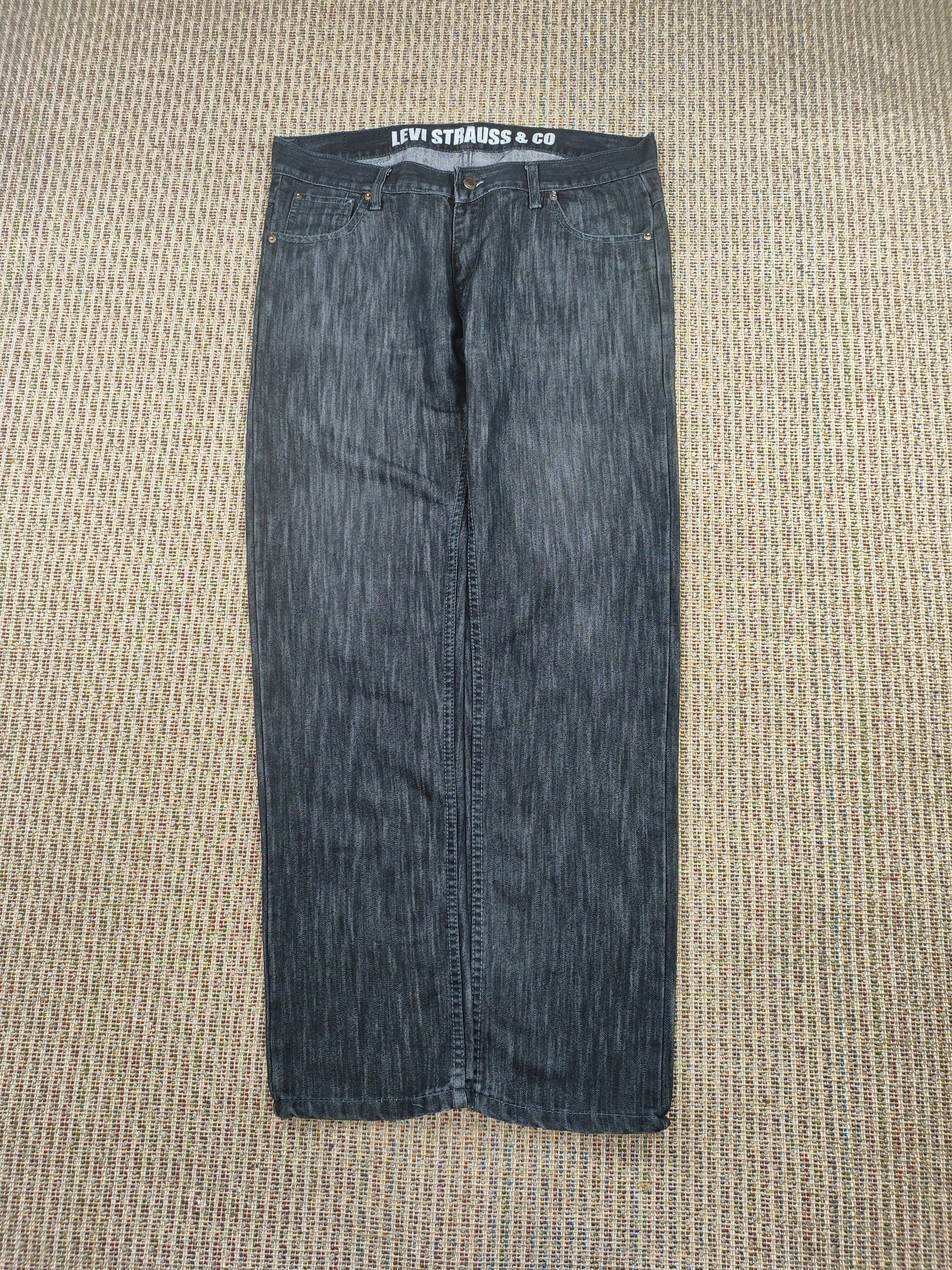 VINTAGE LEVIS 501 JEANS (W38)