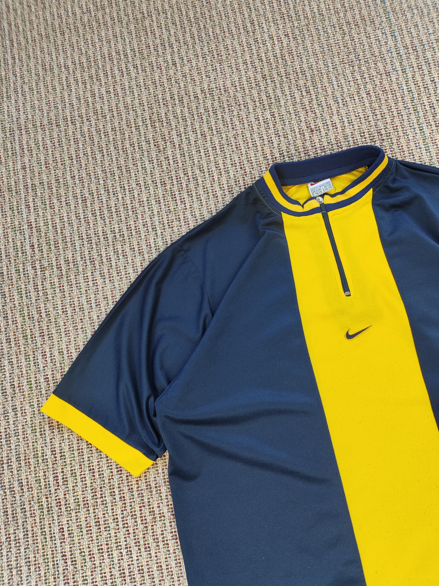 90S NIKE CENTRE SWOOSH TEE (XL)