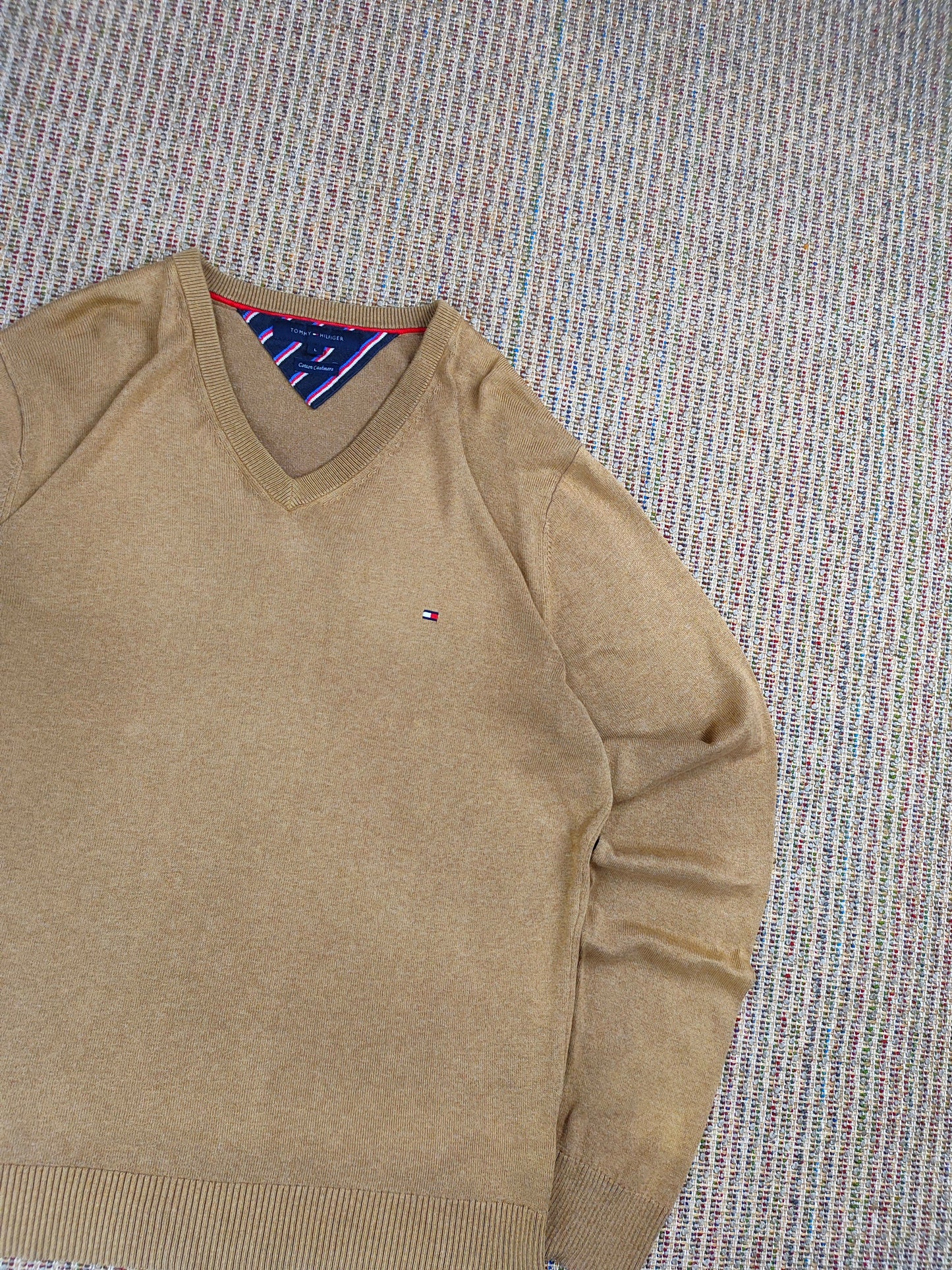 VINTAGE TOMMY HILFIGER SWEATER (M)