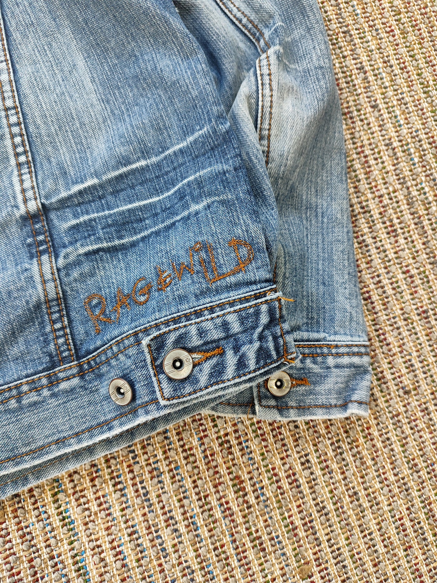 Y2K DENIM JACKET (M)