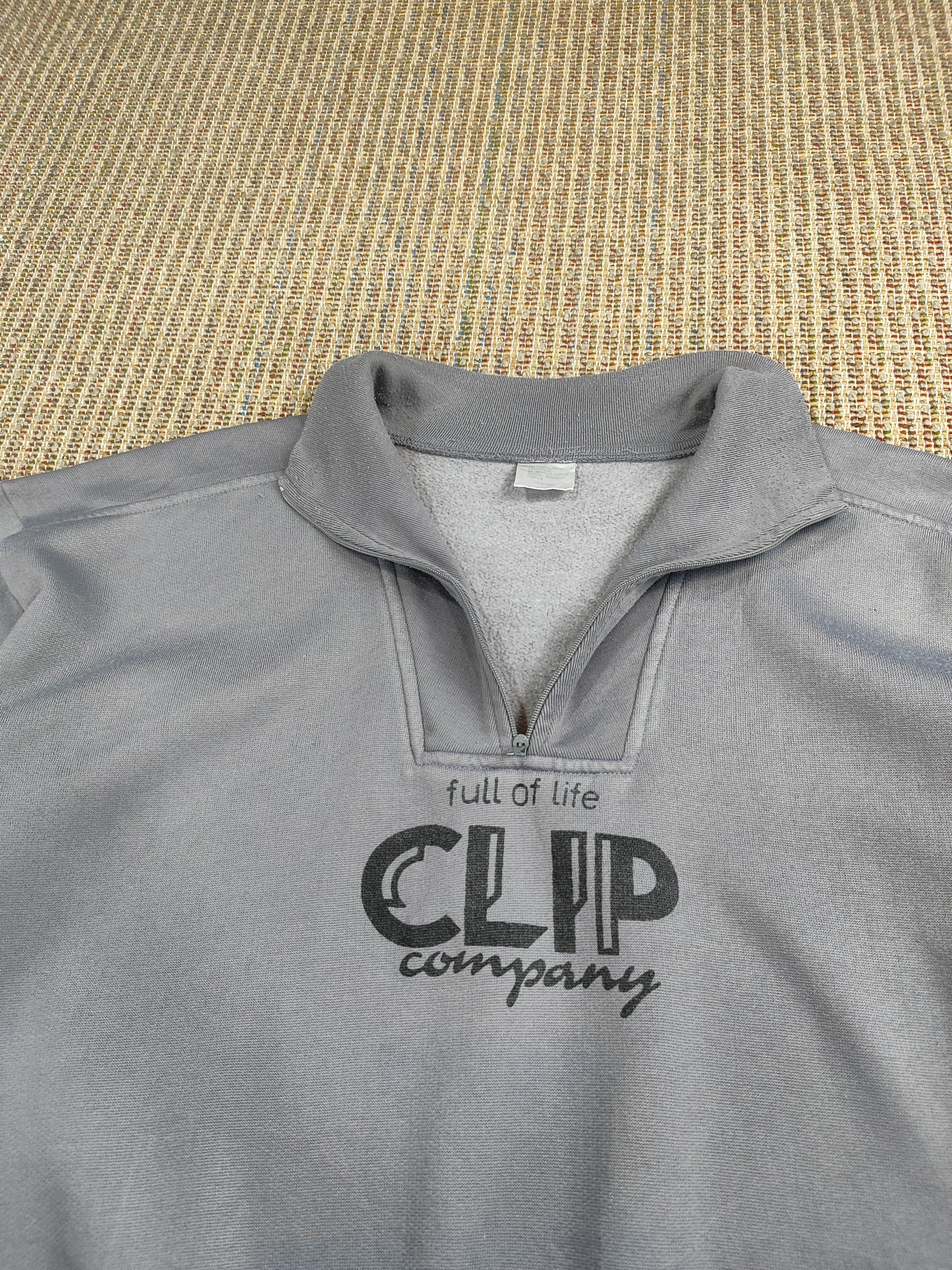 VINTAGE CLIP COMPANY Q-ZIP SWEATSHIRT (L)