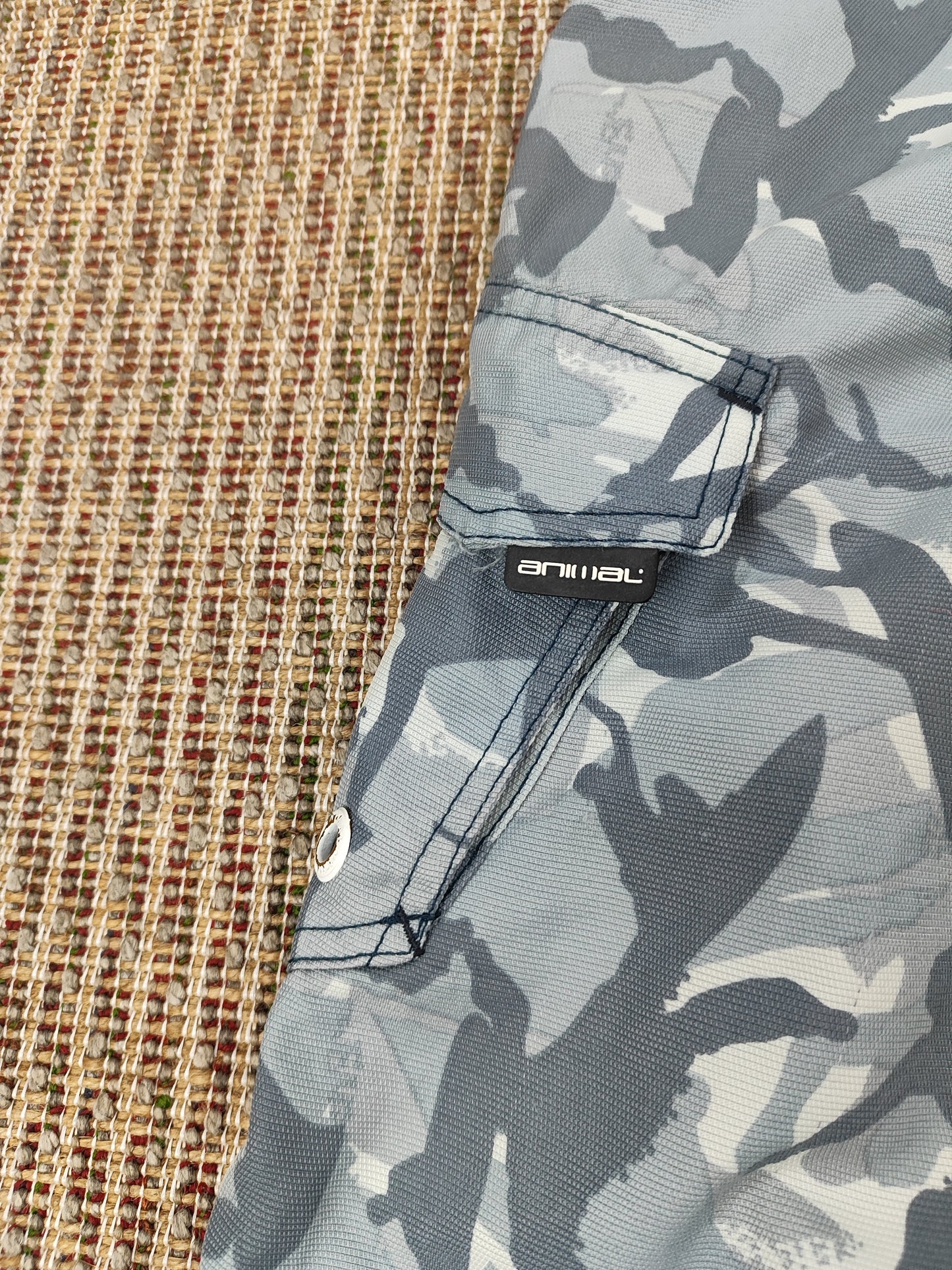 Y2K ANIMAL BOARD SHORTS (M)