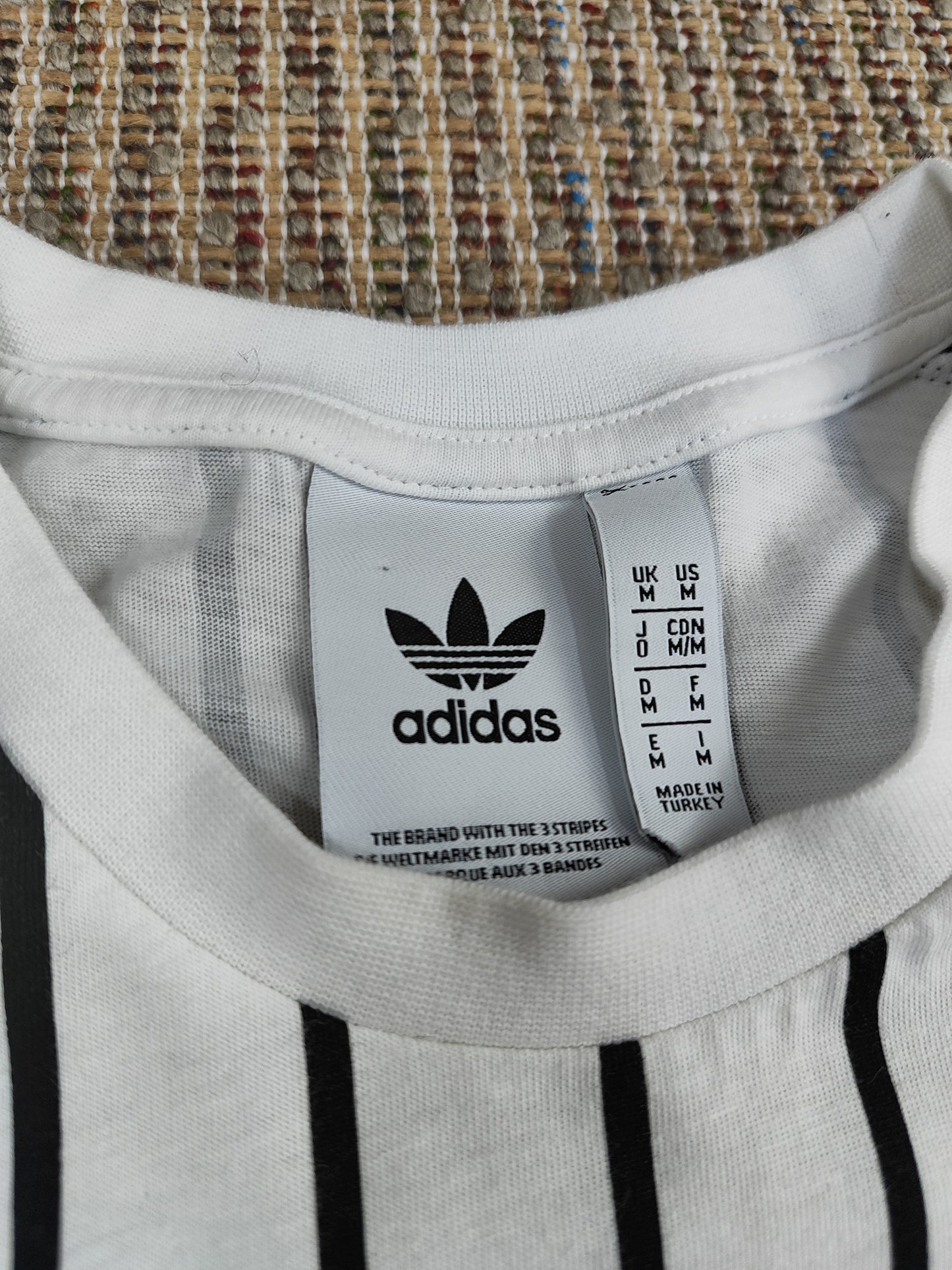 ADIDAS STRIPED T-SHIRT (M)